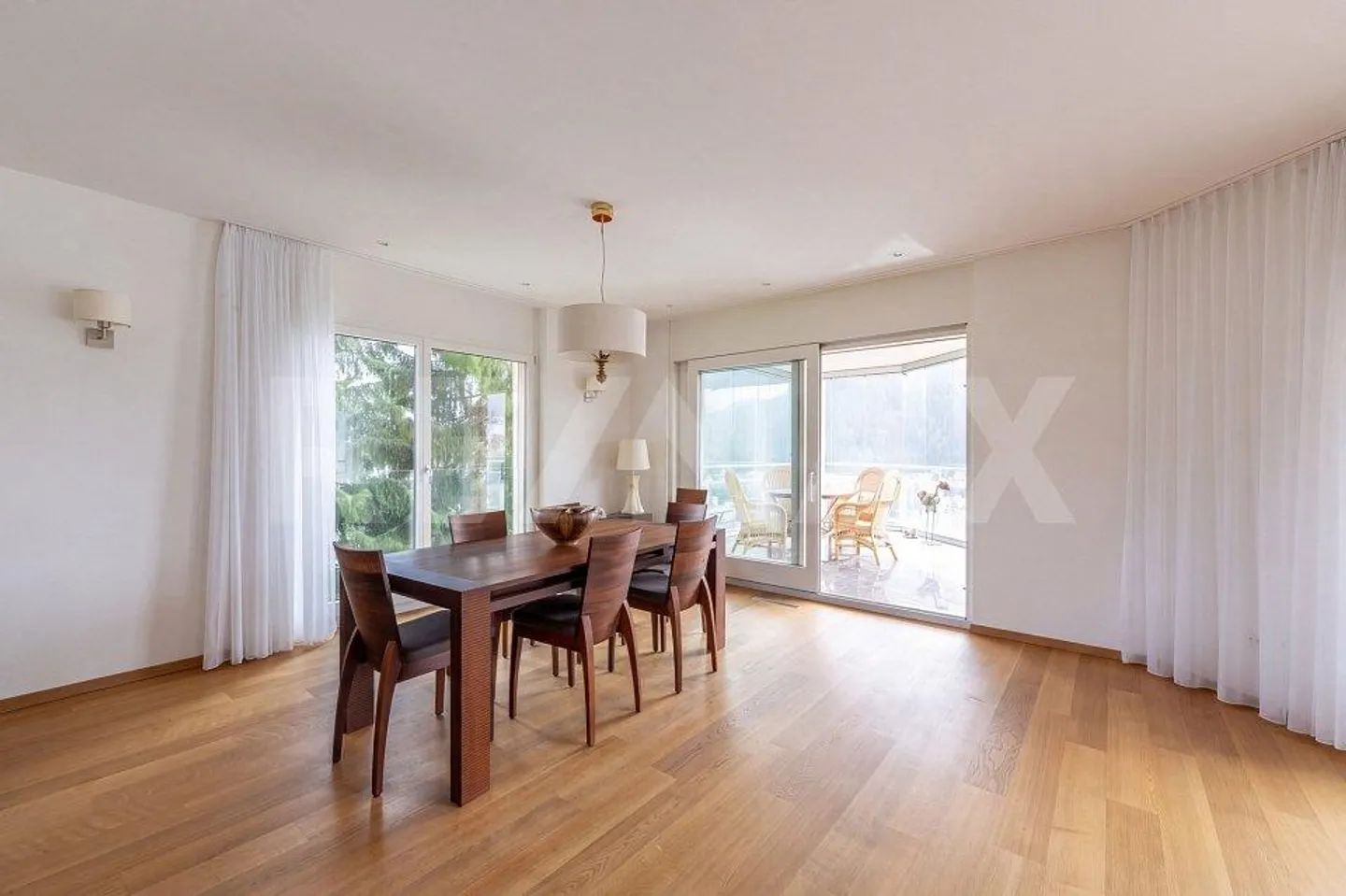 Exclusive Living Comfort in Elevated Location - Photo 4 of 10
