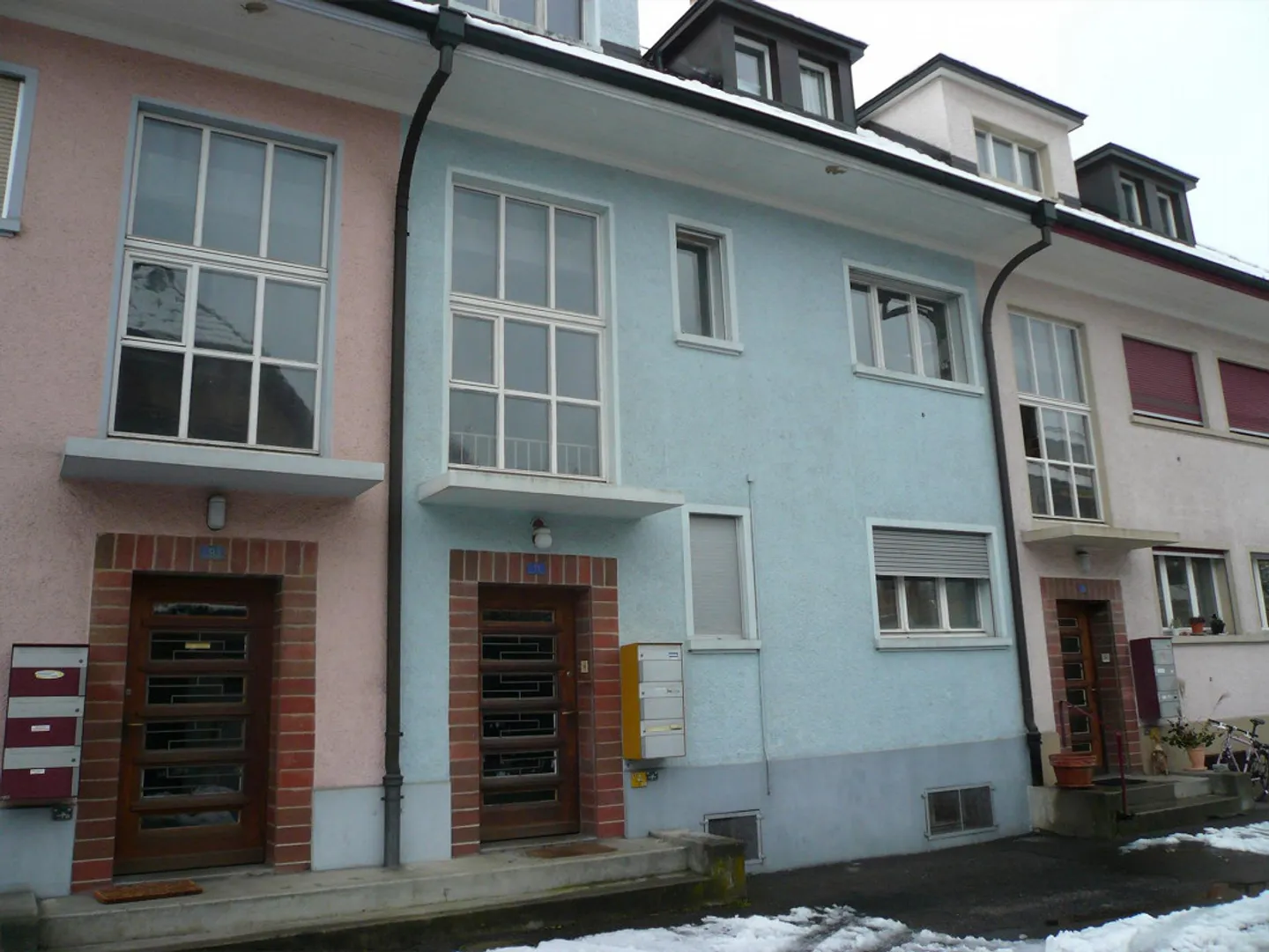 Appartamento 2 locali soleggiato e piccolo con giardino a Ittigen dal 1.4.26 - Foto 1 di 7