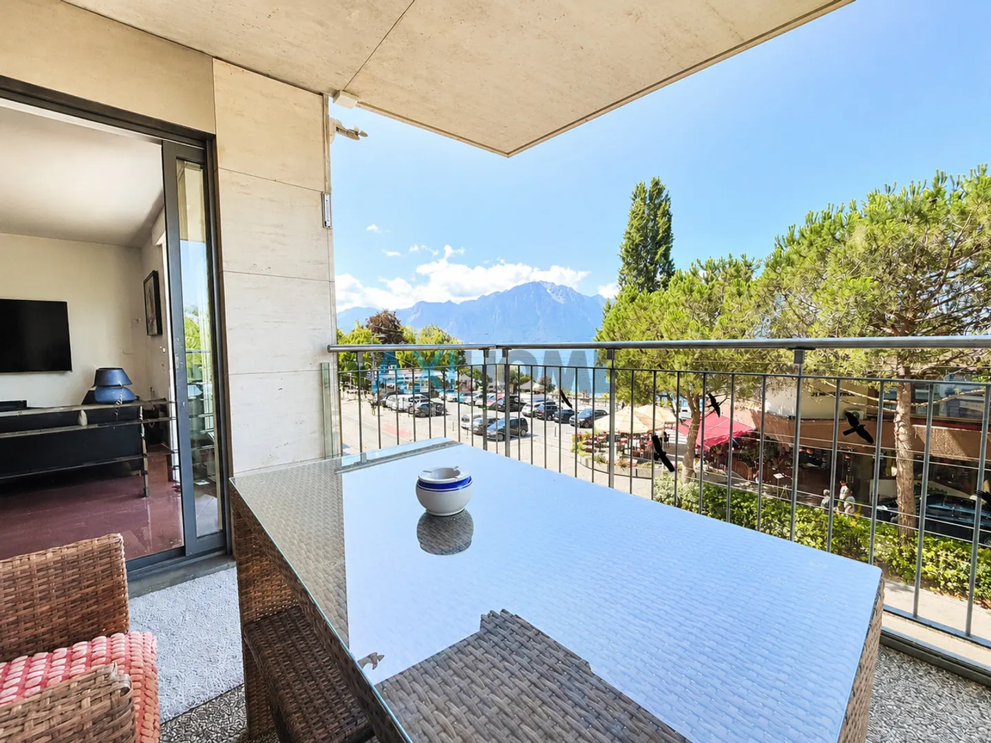 Exclusively! Sublime 4.5 rooms facing the Montreux landing stage - Photo 3 of 27