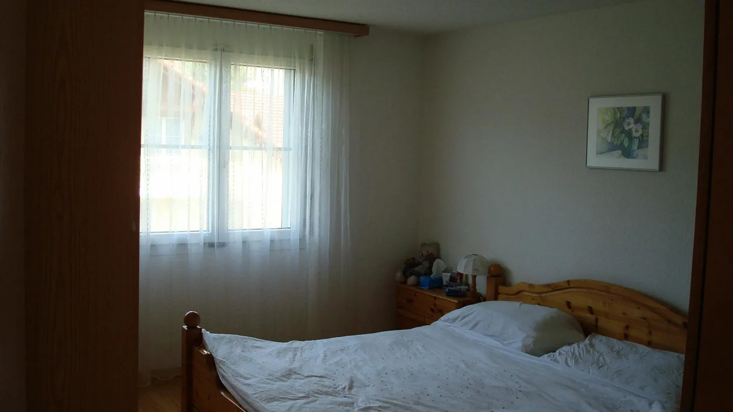 Appartement spacieux de 4,5 pièces (2ème étage) - Photo 6 sur 9