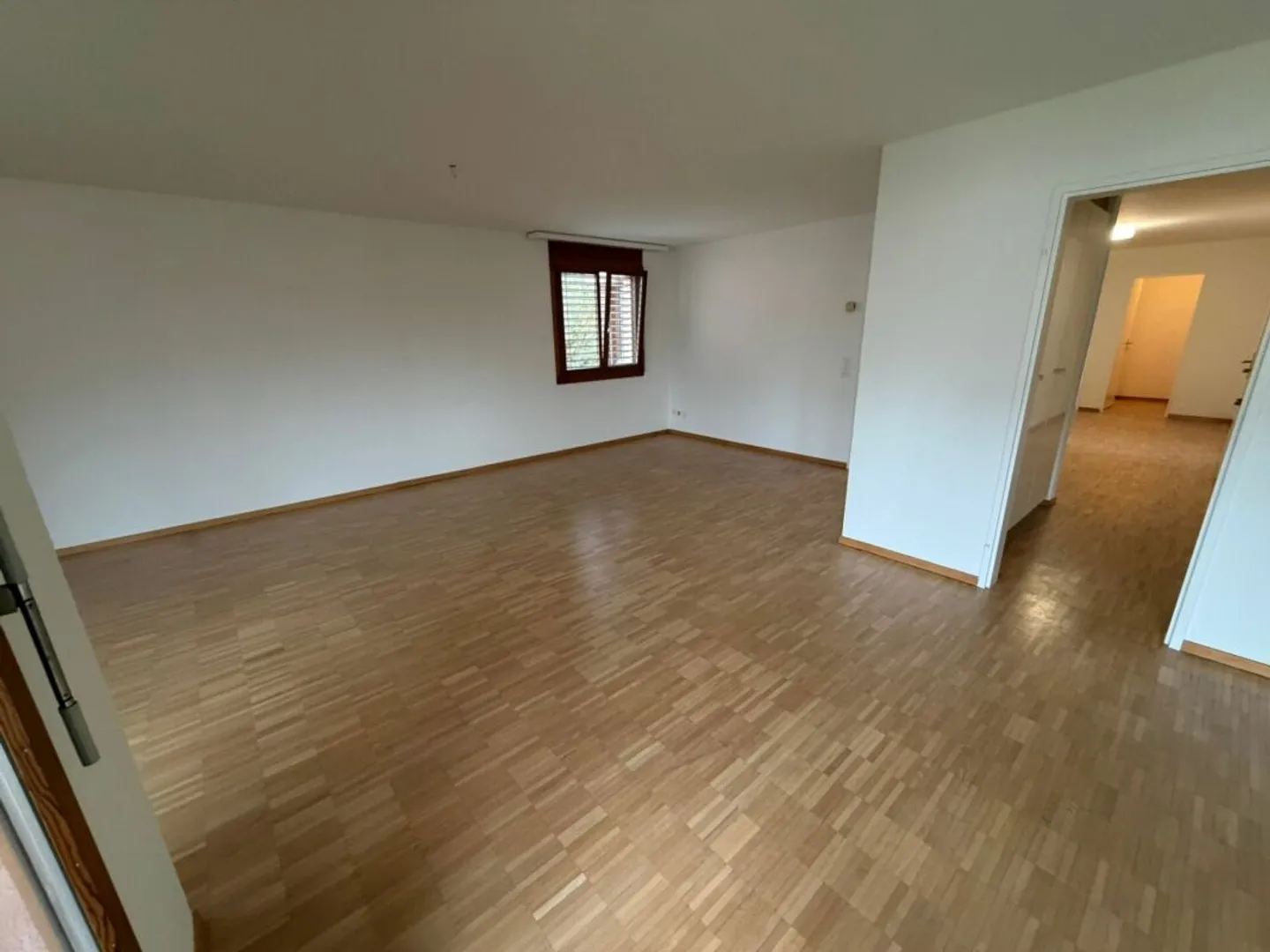 Ampio appartamento 4.5 locali - Foto 6 di 12