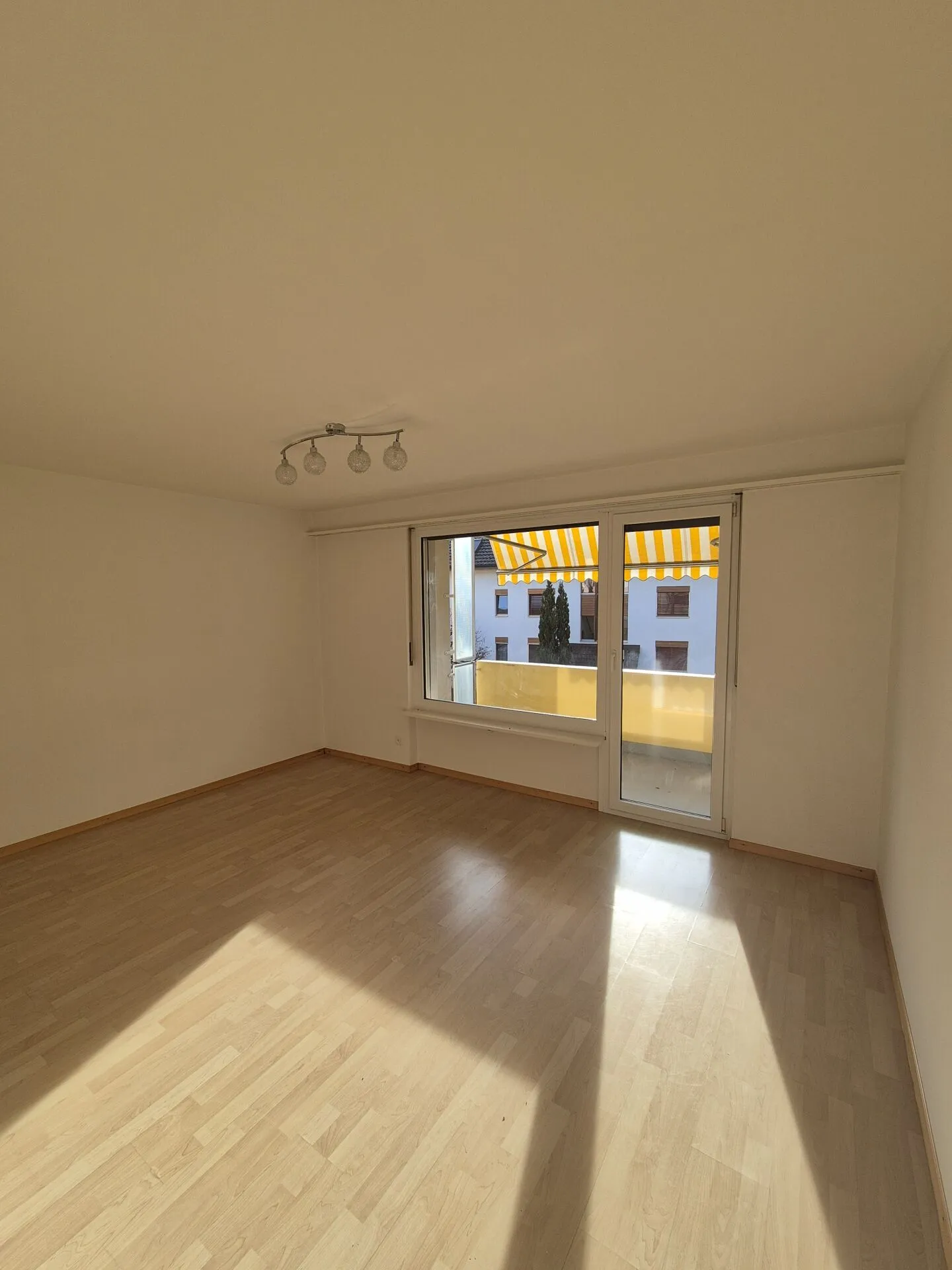 «3.5 Zimmerwohnung per sofort zu vermieten» - Photo 1 of 13