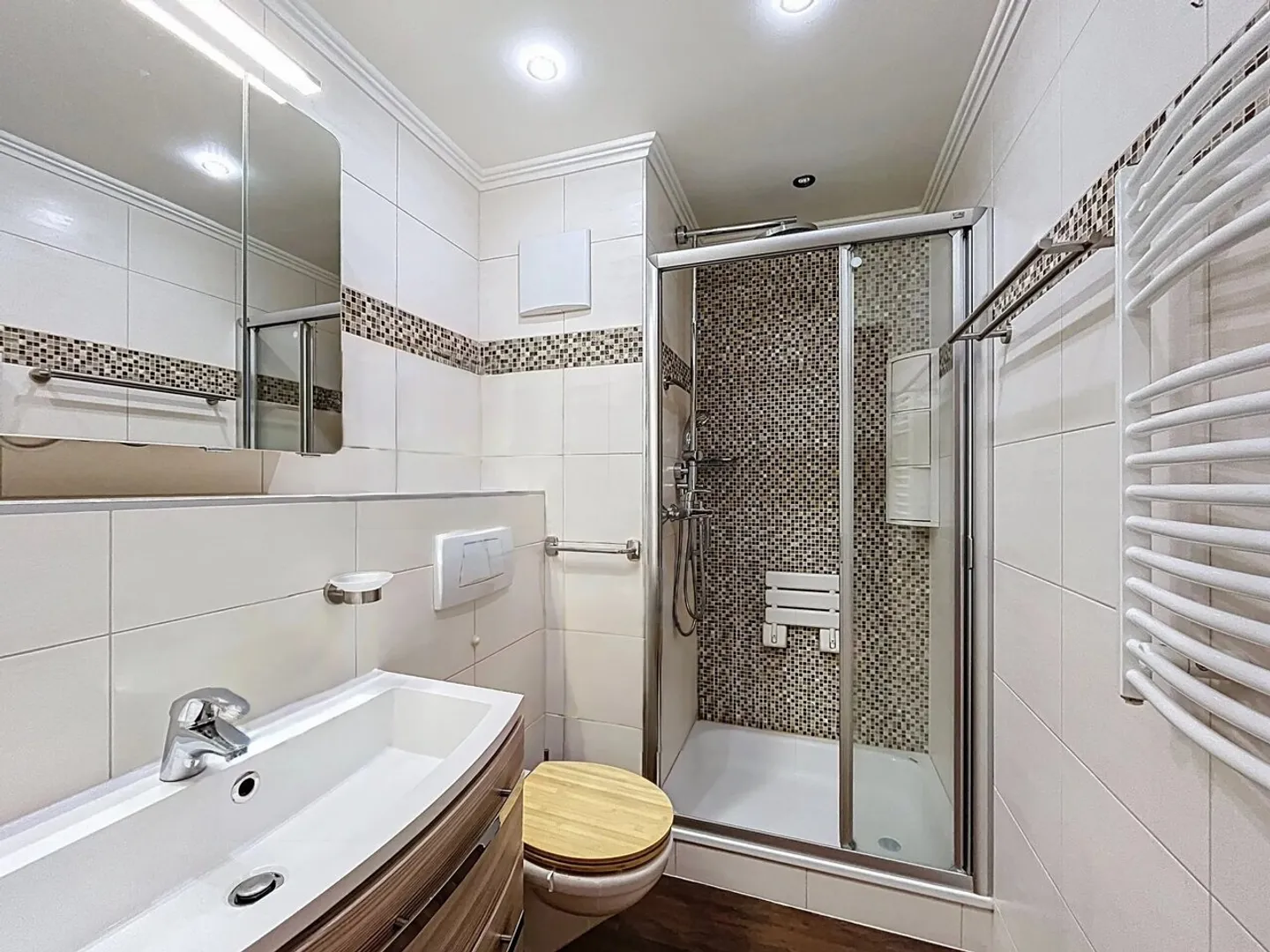 Wunderschöne Wohnung mit Seeblick - Foto 7 von 13