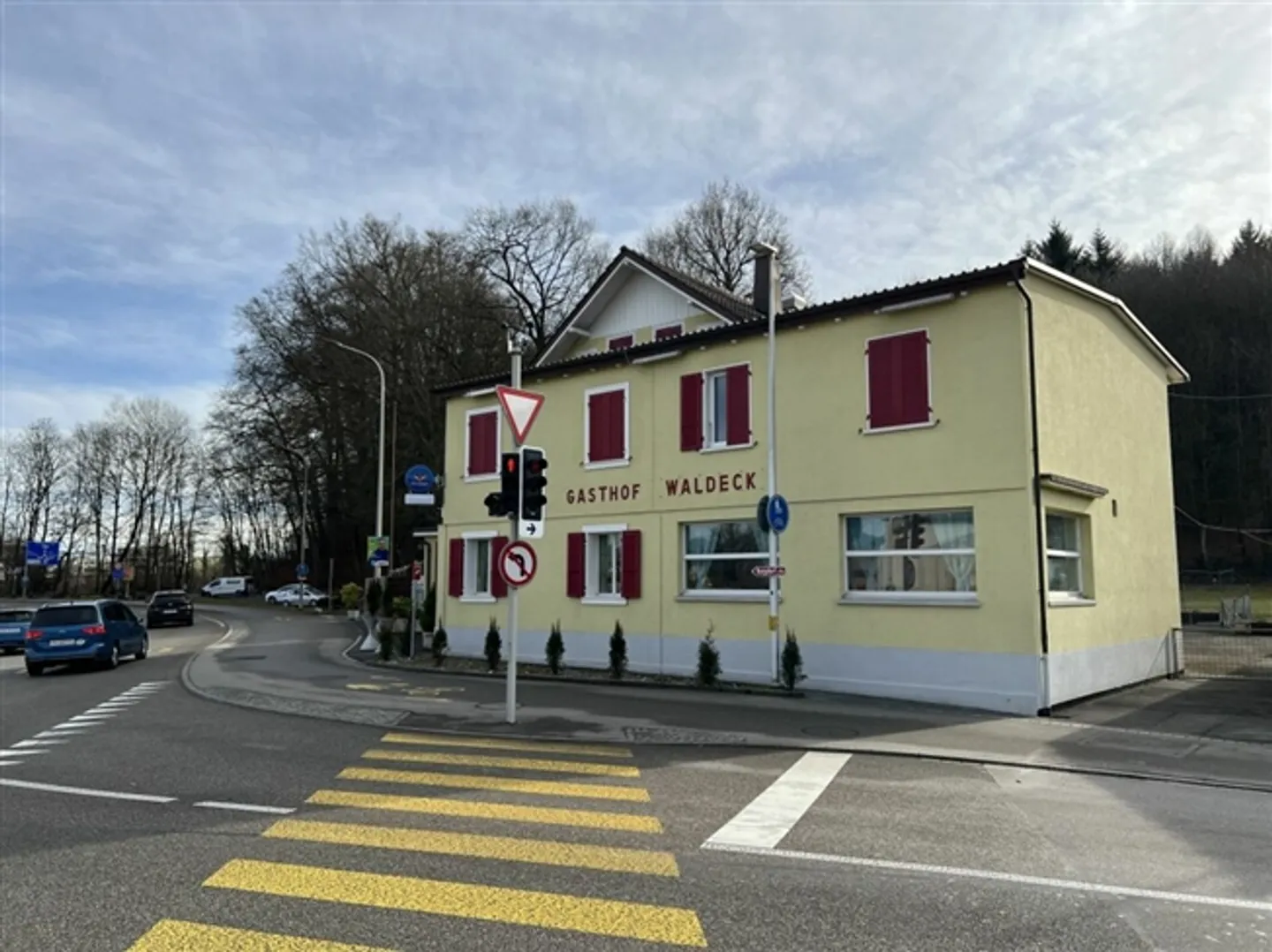 Restaurant in Prime Location! - Photo 1 of 20