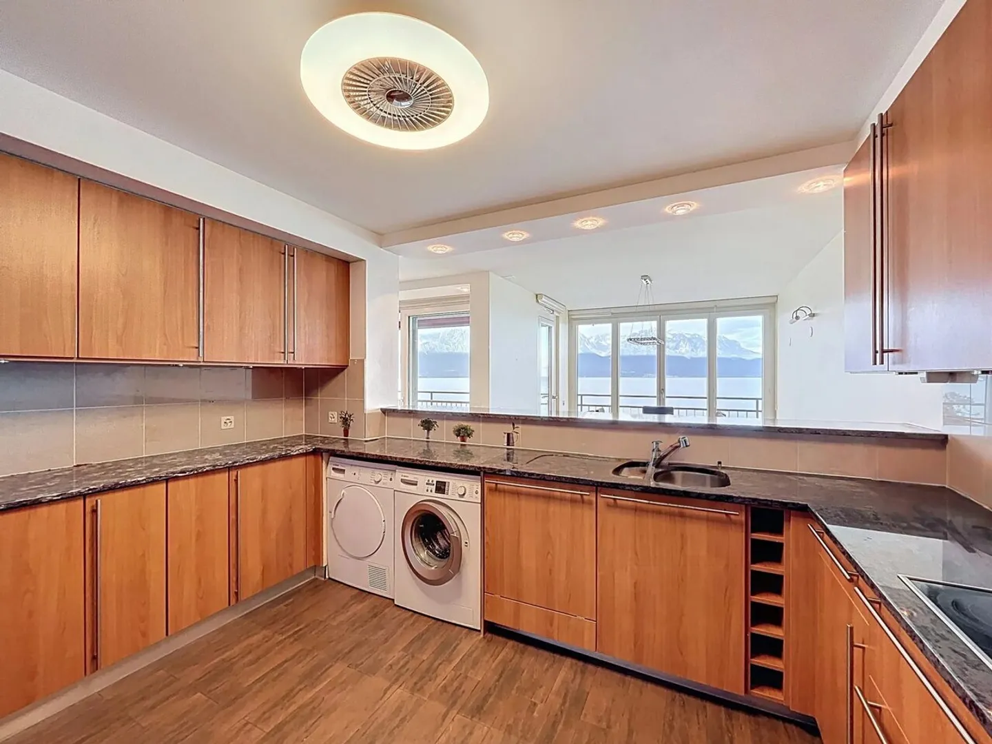 Wunderschöne Wohnung mit Seeblick - Foto 12 von 13