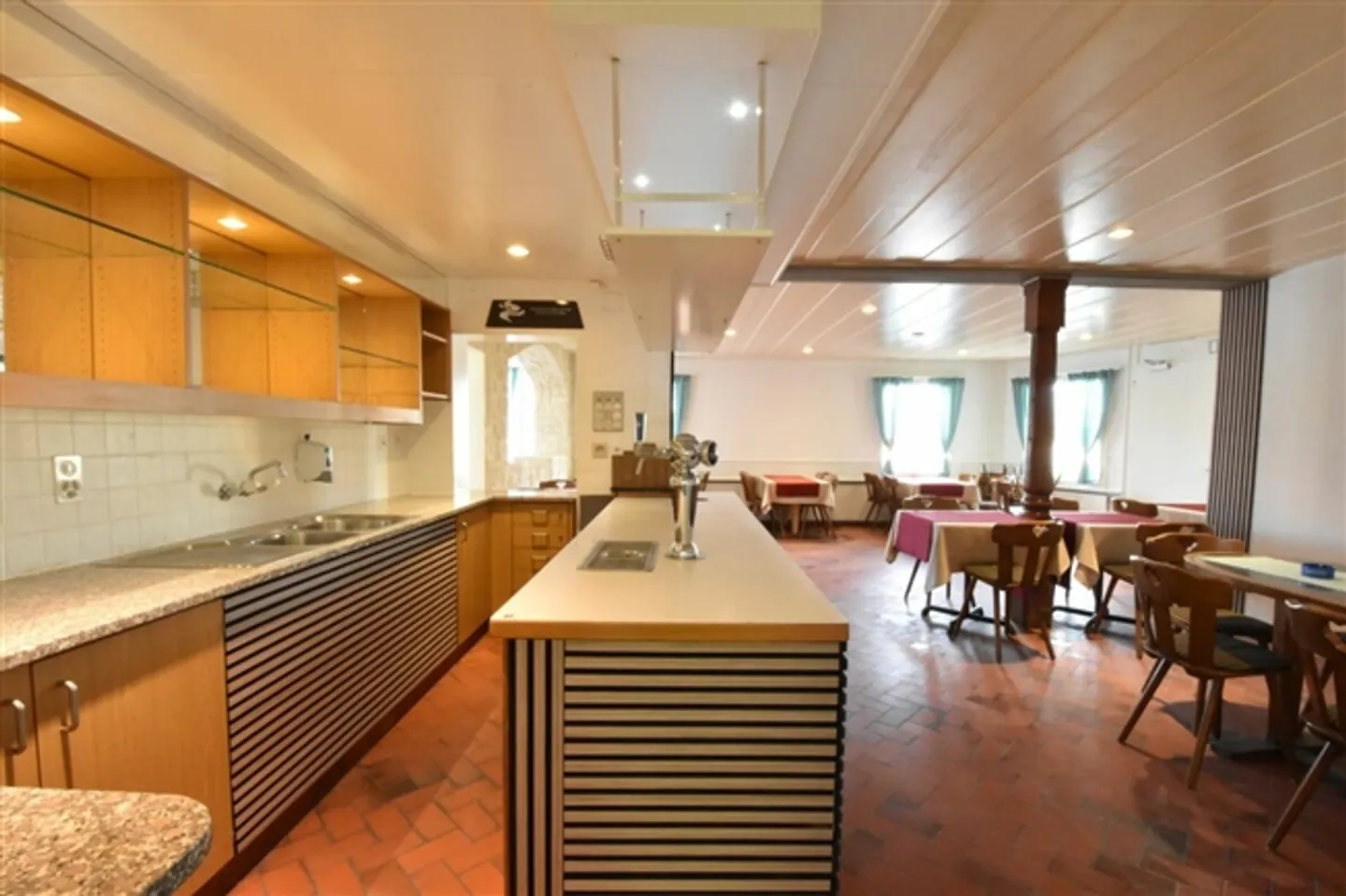 Restaurant in Prime Location! - Photo 10 of 20