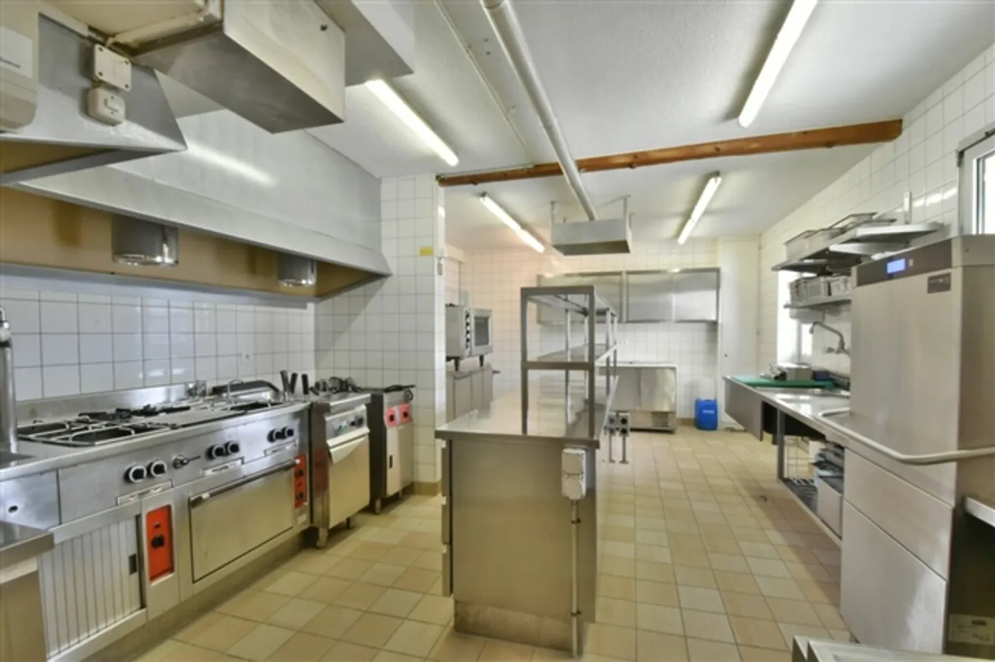 Restaurant in Prime Location! - Photo 15 of 20