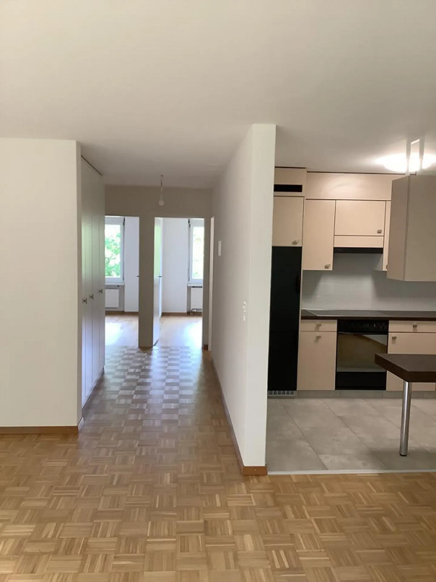 Ottimo appartamento con charme direttamente sulla Sihl - Foto 6 di 11