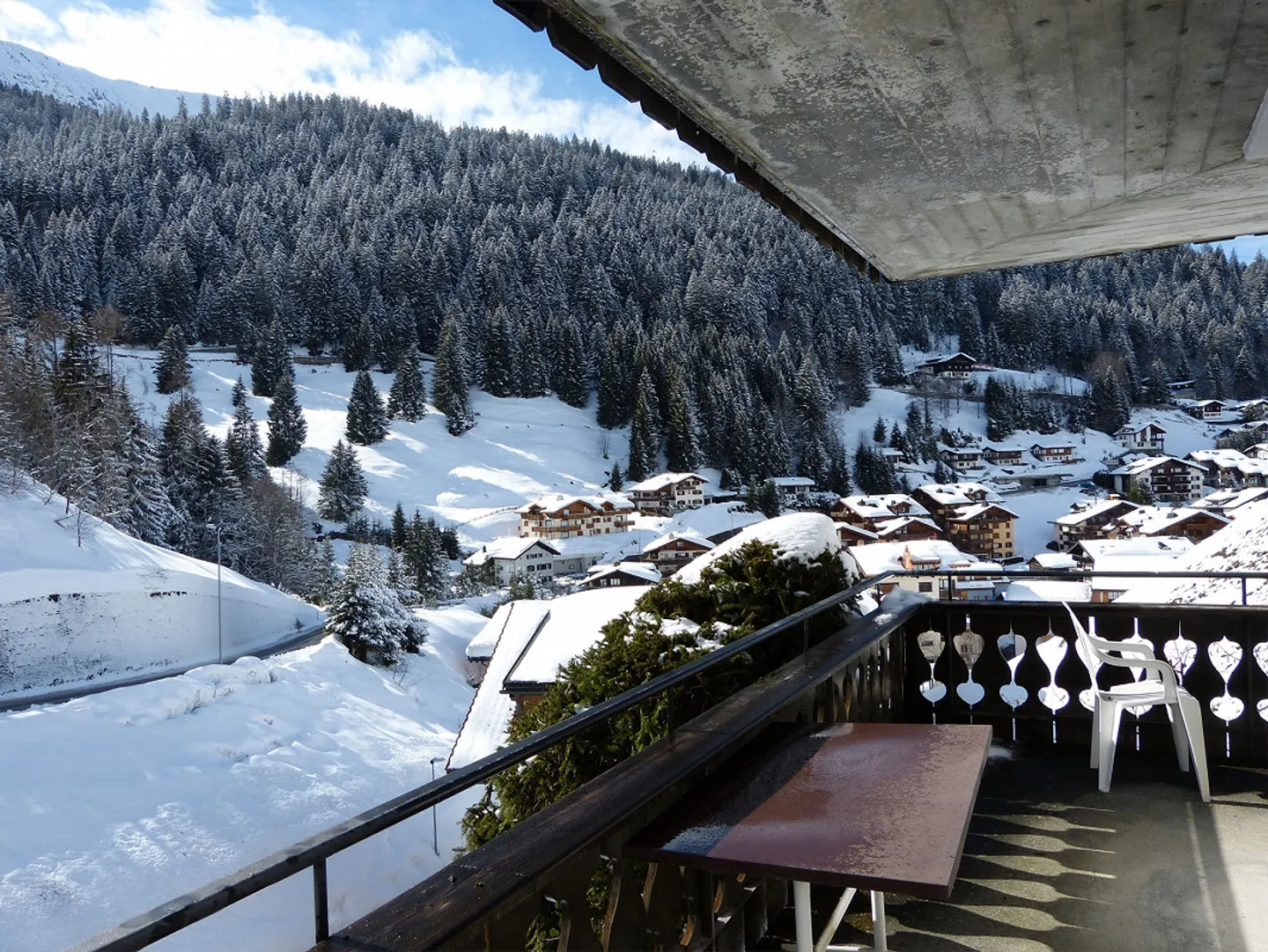 Furnished 1.5 room apartment with large balcony in a sunny location - Photo 16 of 17