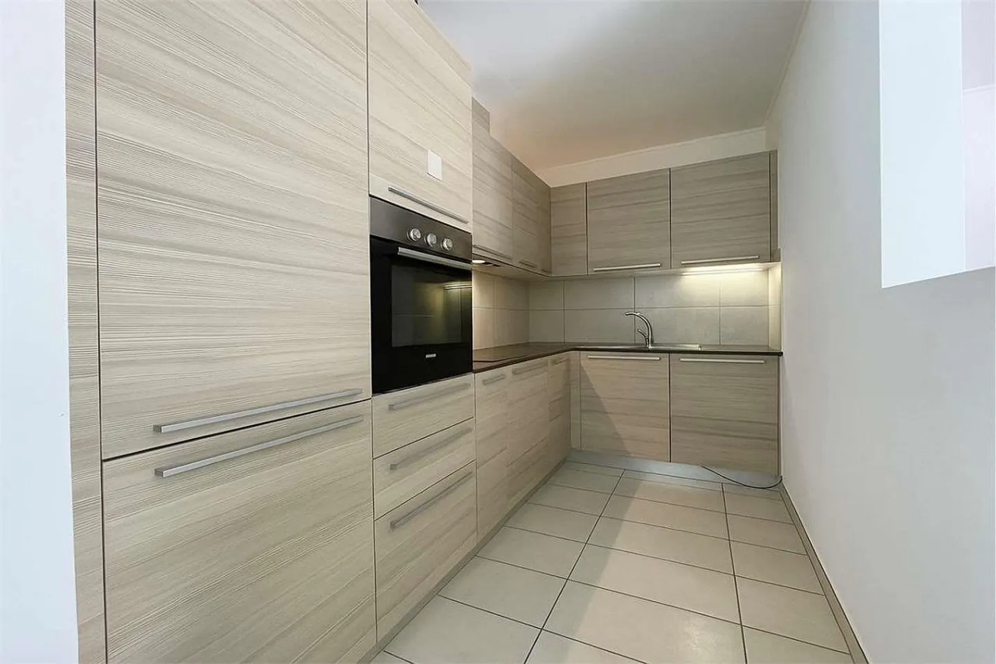 Appartement spacieux de 3,5 pièces à Stabio - Photo 3 sur 8