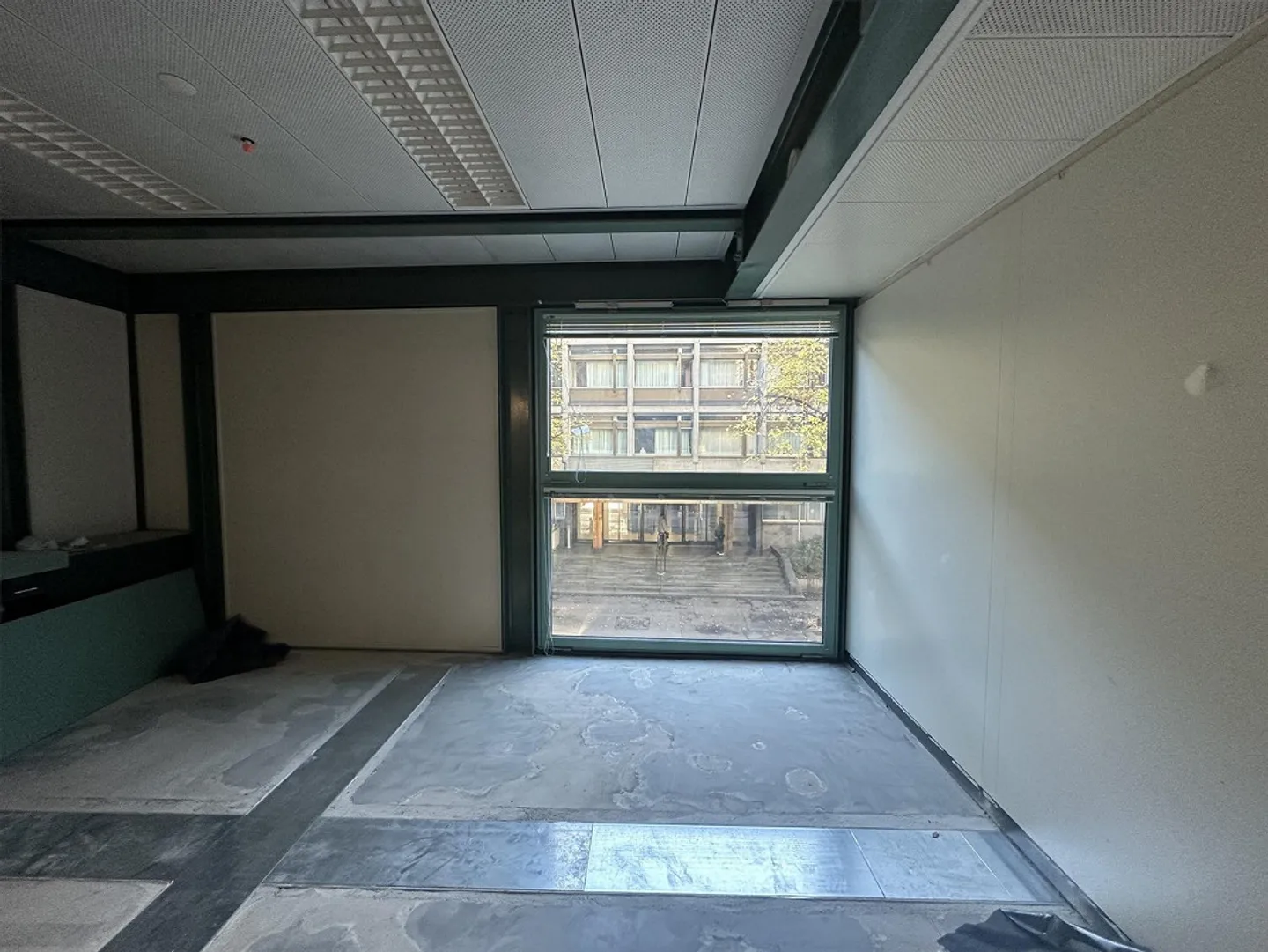 Office space for rent in a prestigious location in the center - Photo 4 of 9