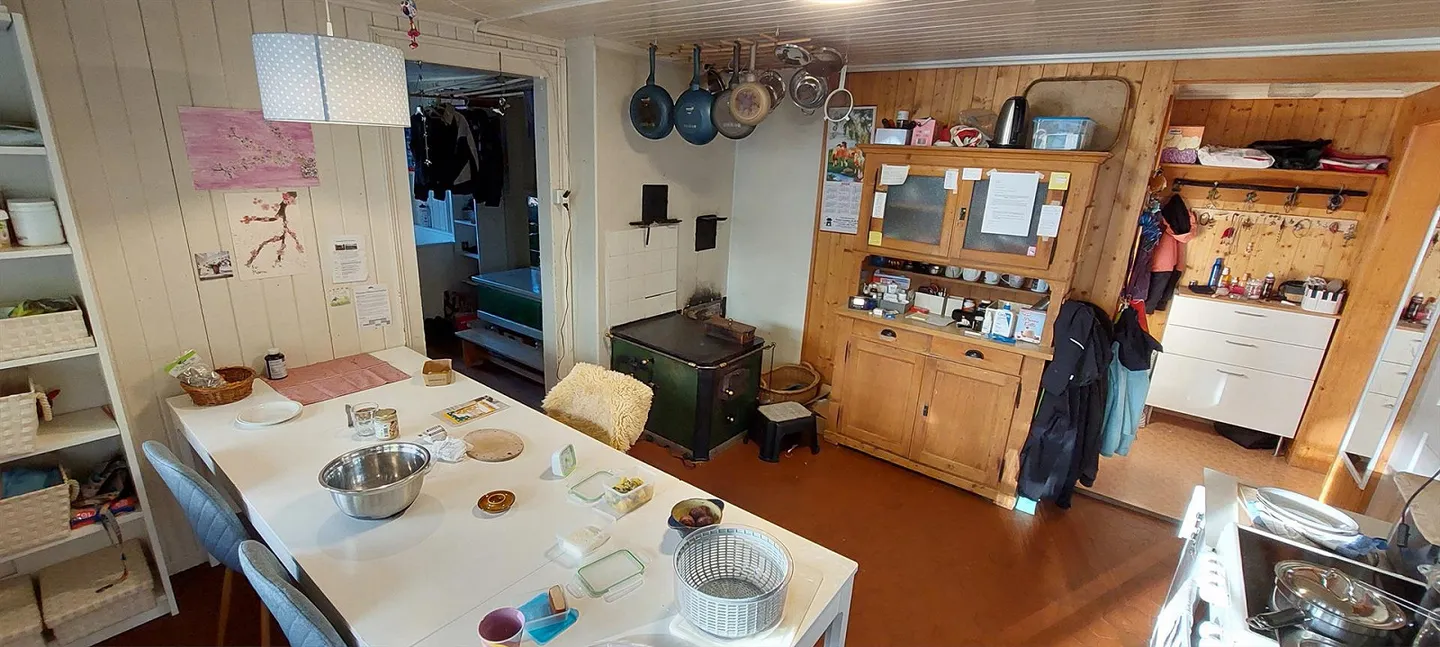 Charmante Wohnung im Holzhaus - Foto 2 von 17