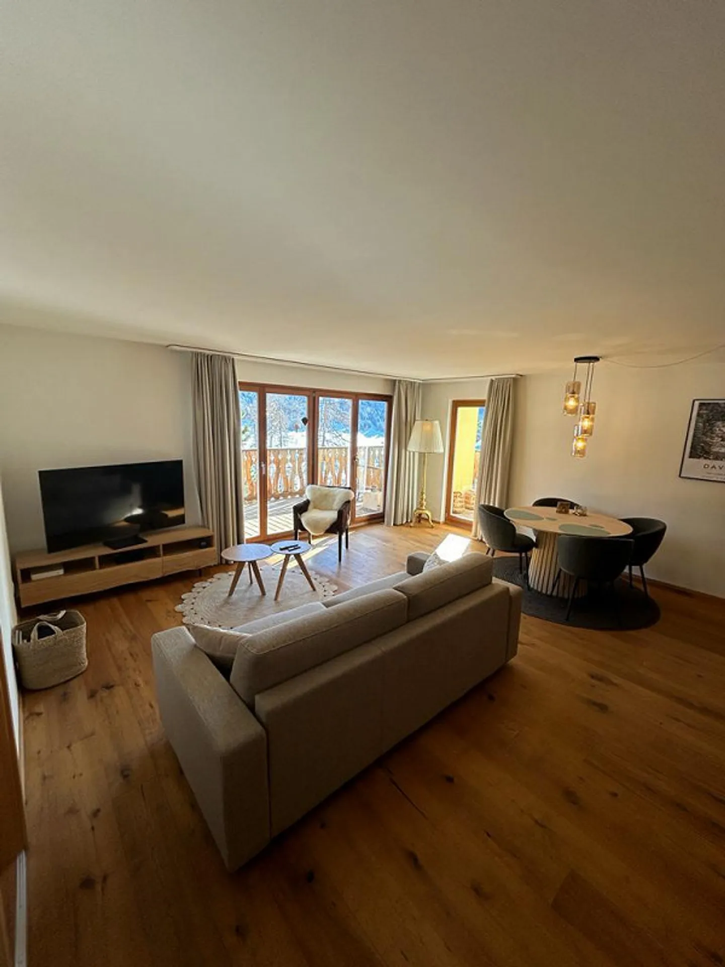 Summer Season Rental 2 1/2 Room Apartment - Photo 3 of 8