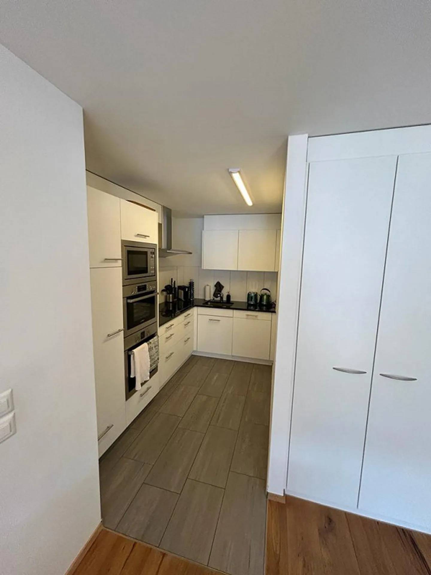 Summer Season Rental 2 1/2 Room Apartment - Photo 5 of 8