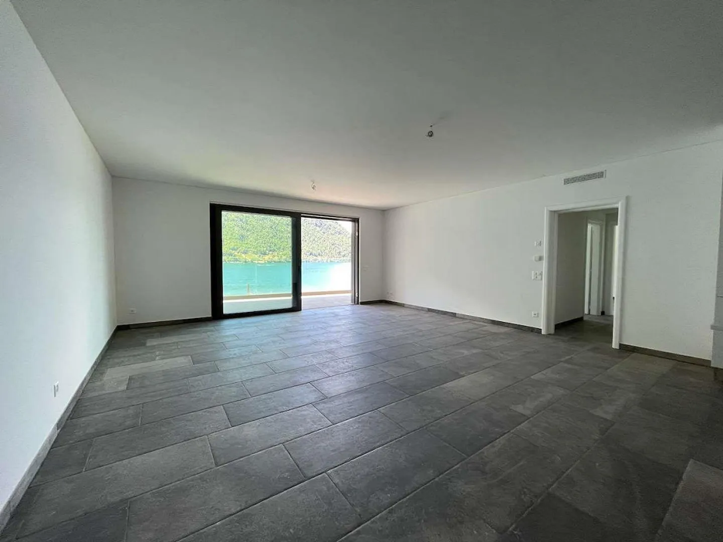 Wohnung mit Seeblick - 201 - Foto 2 von 11