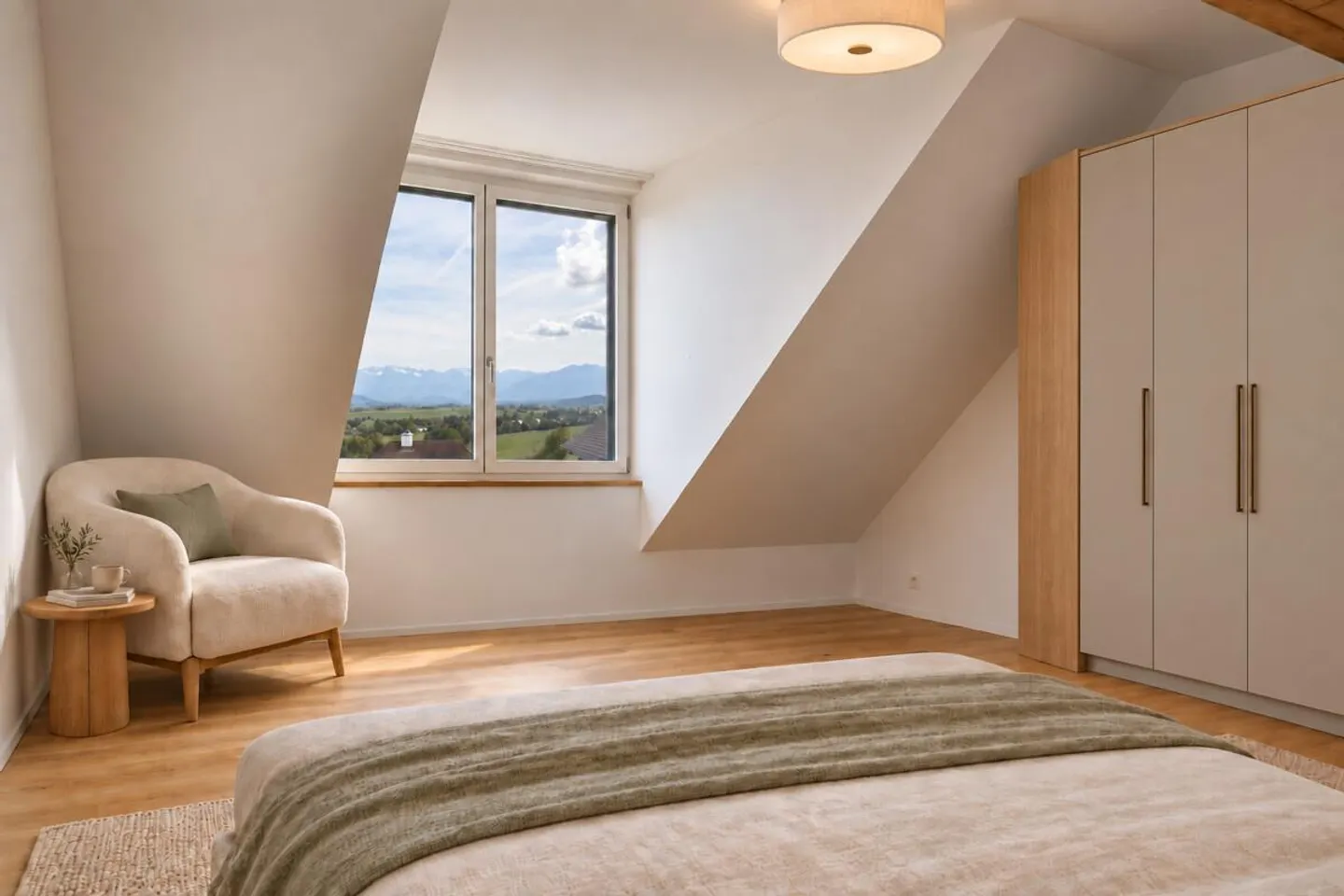 Geräumige Wohnung mit Bergblick - Foto 4 von 14