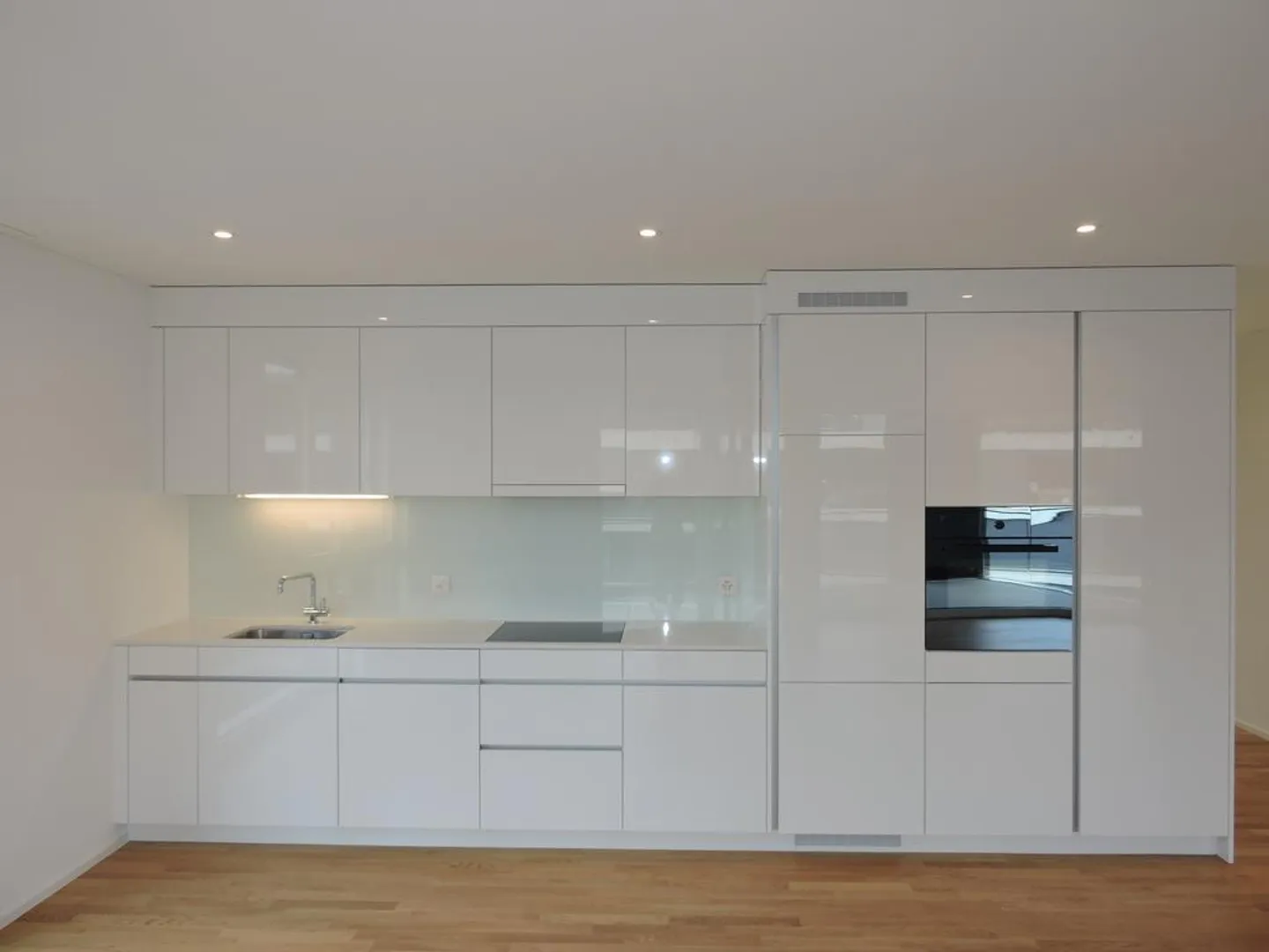 Your new feel-good oasis in Zug - 3.5 room apartment in a preferred location - Photo 1 of 6