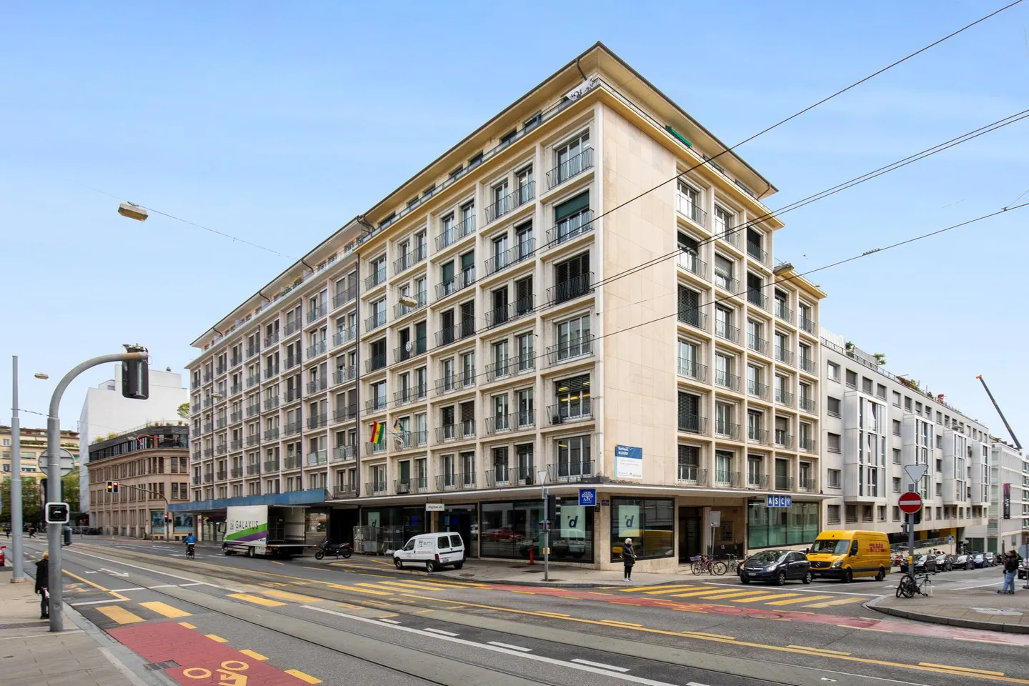 Ideale Lage - Nahe dem Bahnhof und der UNO - Foto 1 von 11