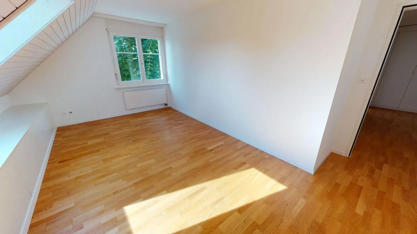 Penthouse in Family Quarter - Photo 6 of 10