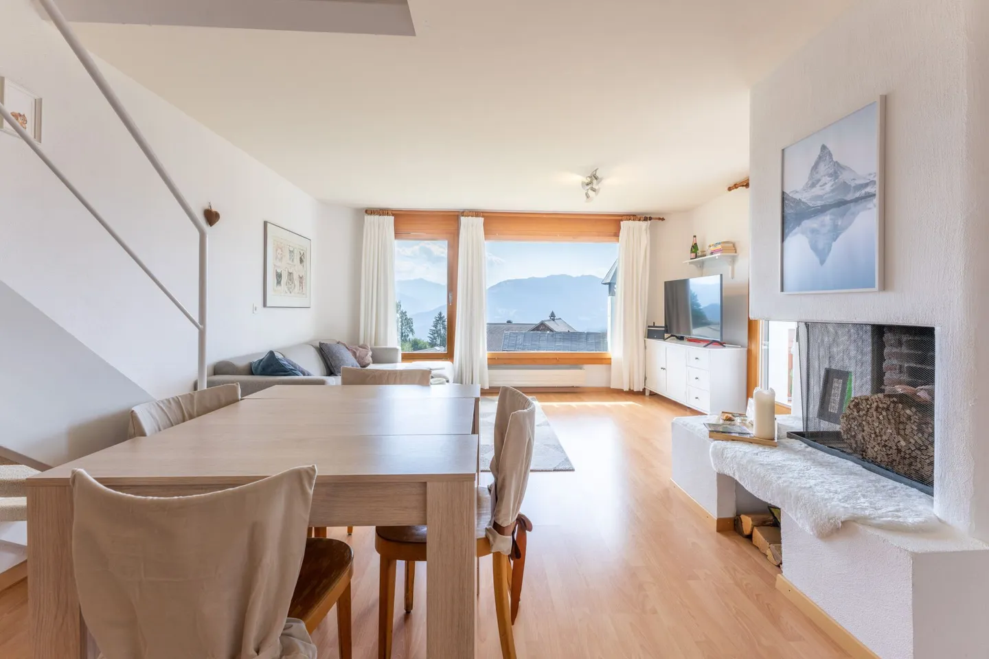 Charmante Maisonette mit Traum-Aussicht - Foto 2 von 17