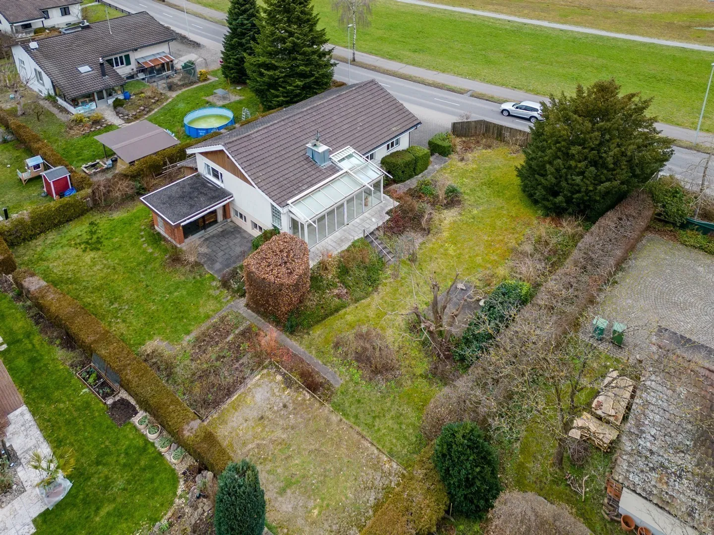 Charming 5.5-room single-family house at Lake Mettmenhasli - Photo 2 of 16