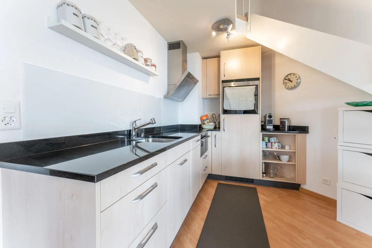 Charmante Maisonette mit Traum-Aussicht - Foto 5 von 17