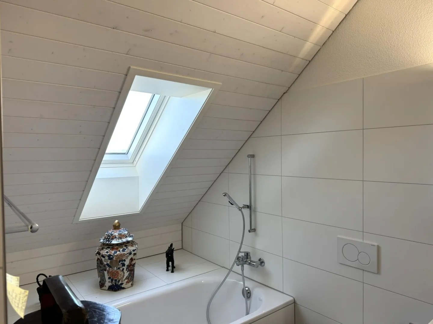 Vivre avec style au-dessus des toits d'Esslingen - appartement moderne près de la gare - Photo 8 sur 9