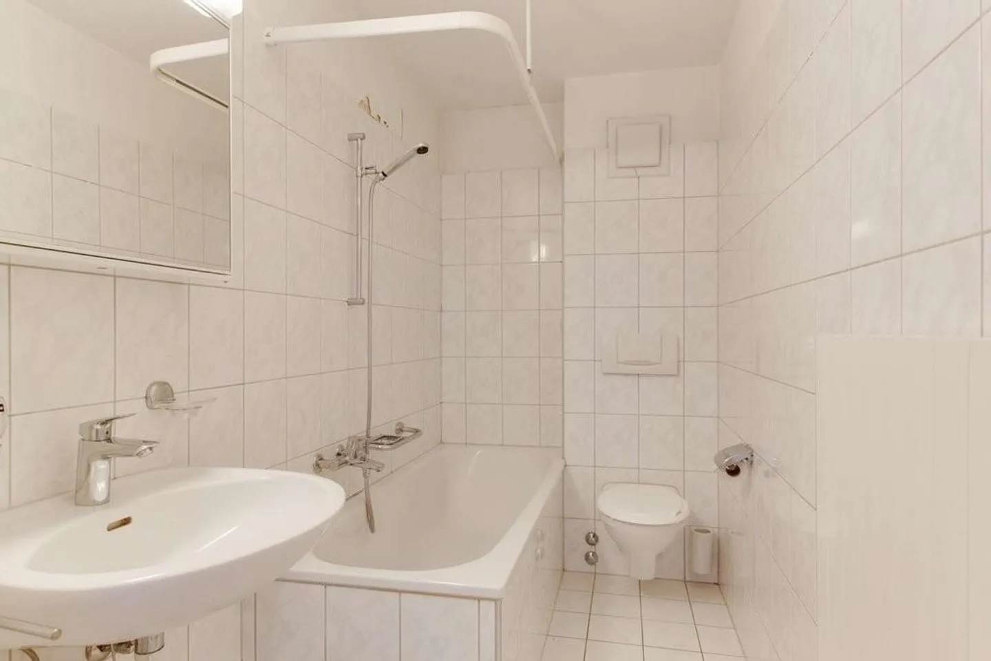 En quelques minutes au bord du lac - 1 mois gratuit ! - Photo 7 sur 8