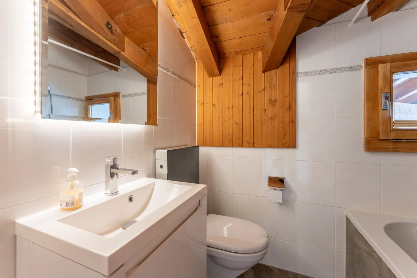Charmante Maisonette mit Traum-Aussicht - Foto 11 von 17