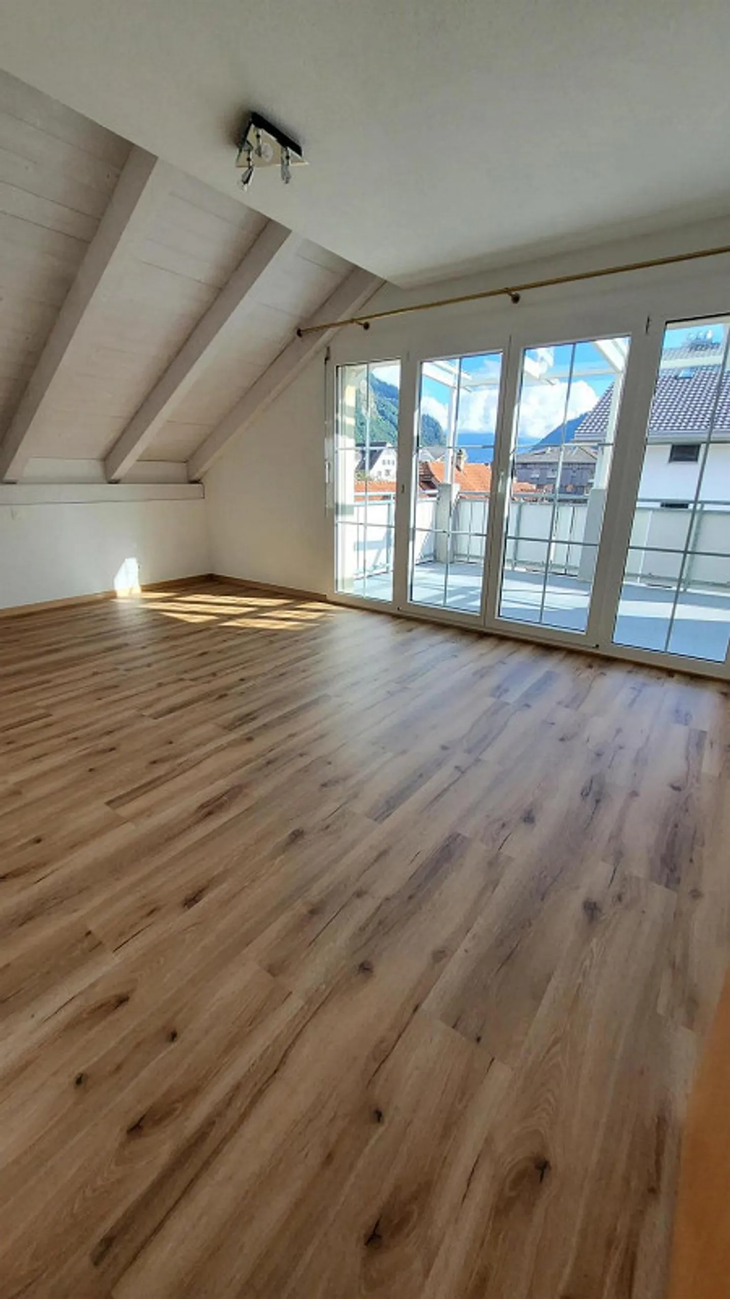 Penthouse - Photo 11 of 12