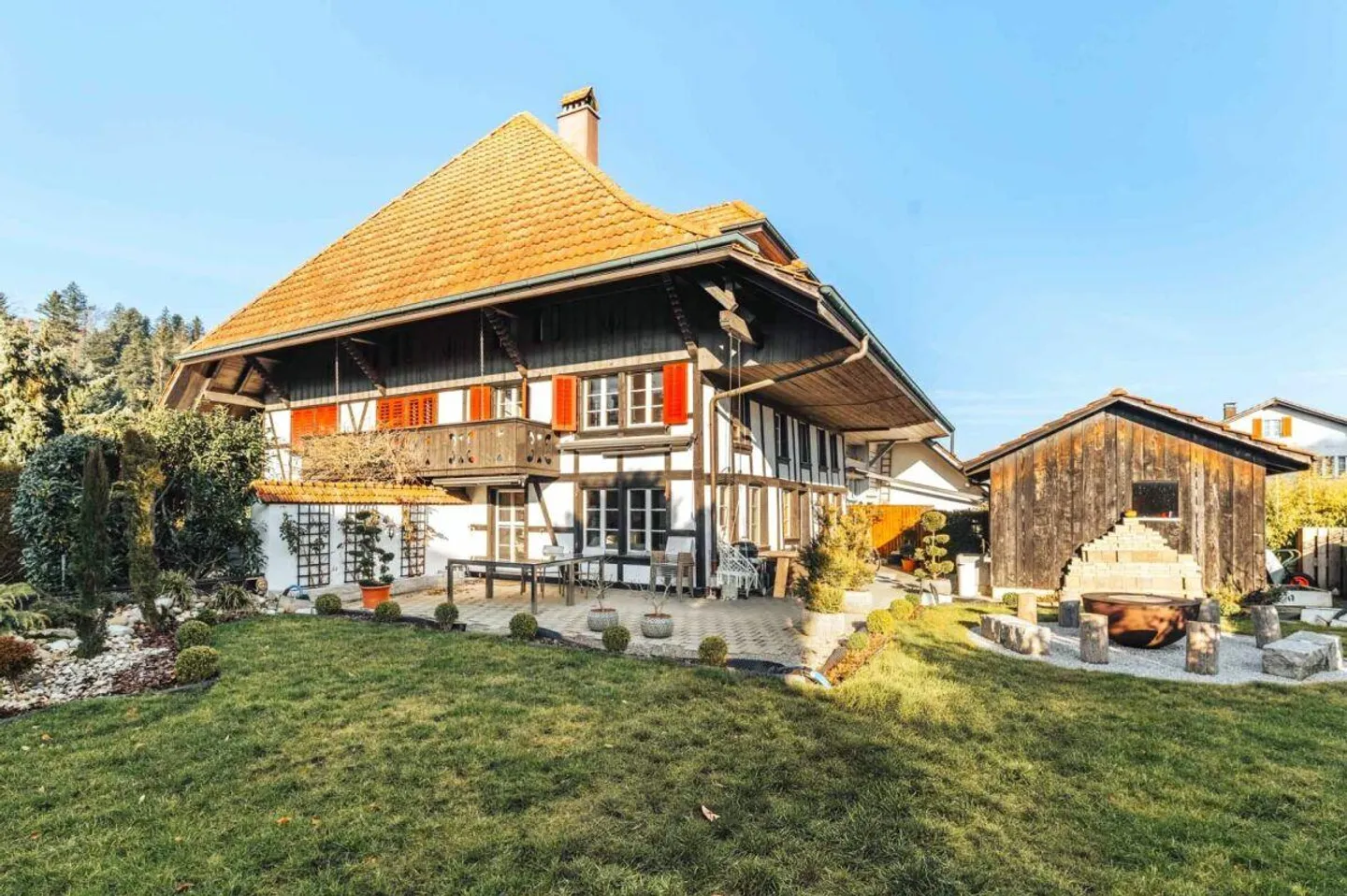 7.5-Room Condominium - Photo 1 of 24