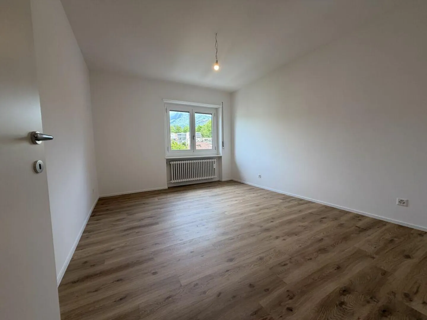 MASSAGNO - 2.5 Room Attic - Renovated - First Rental - Photo 10 of 11