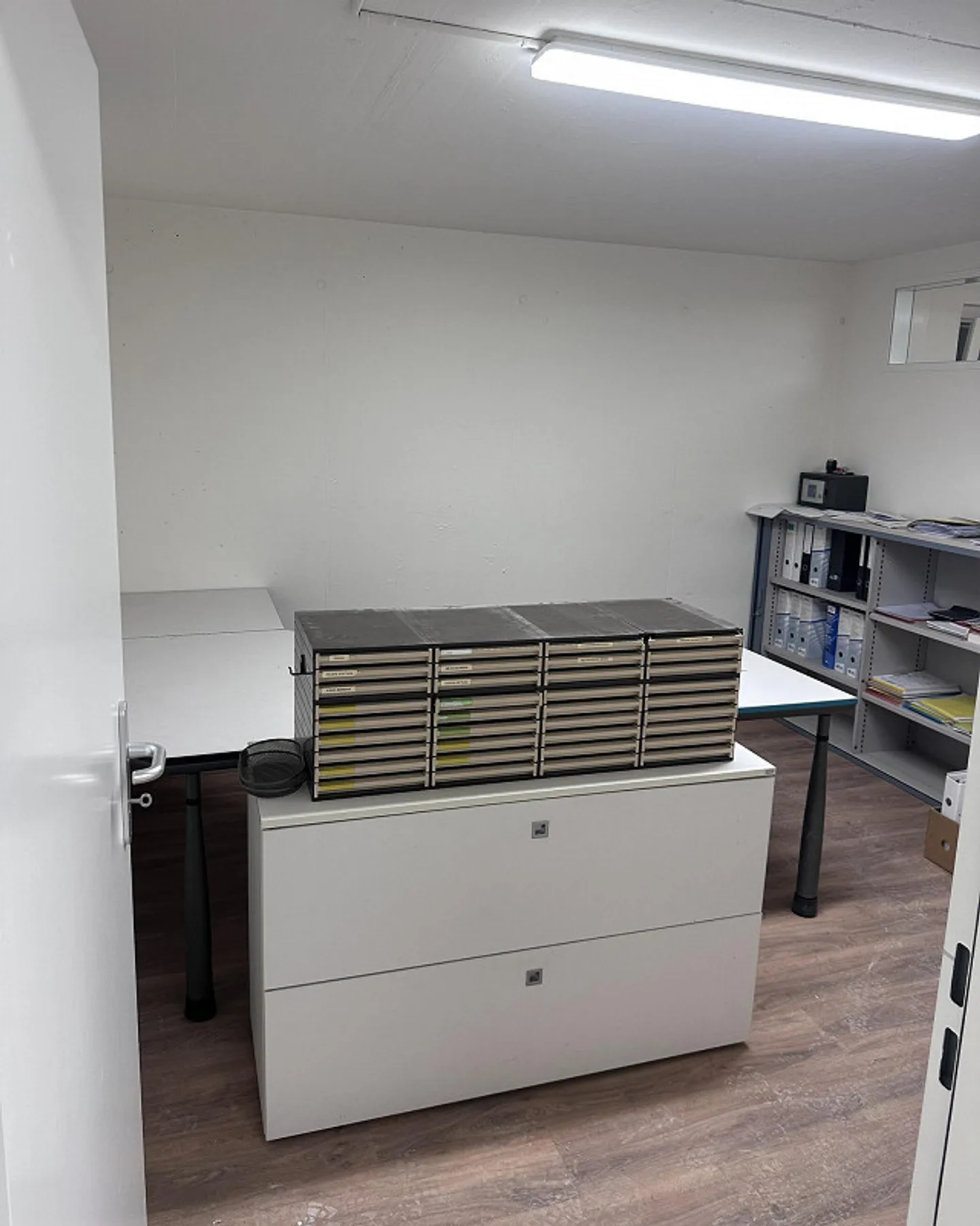 Bright office for rent in a central location in Spreitenbach - Photo 6 of 7