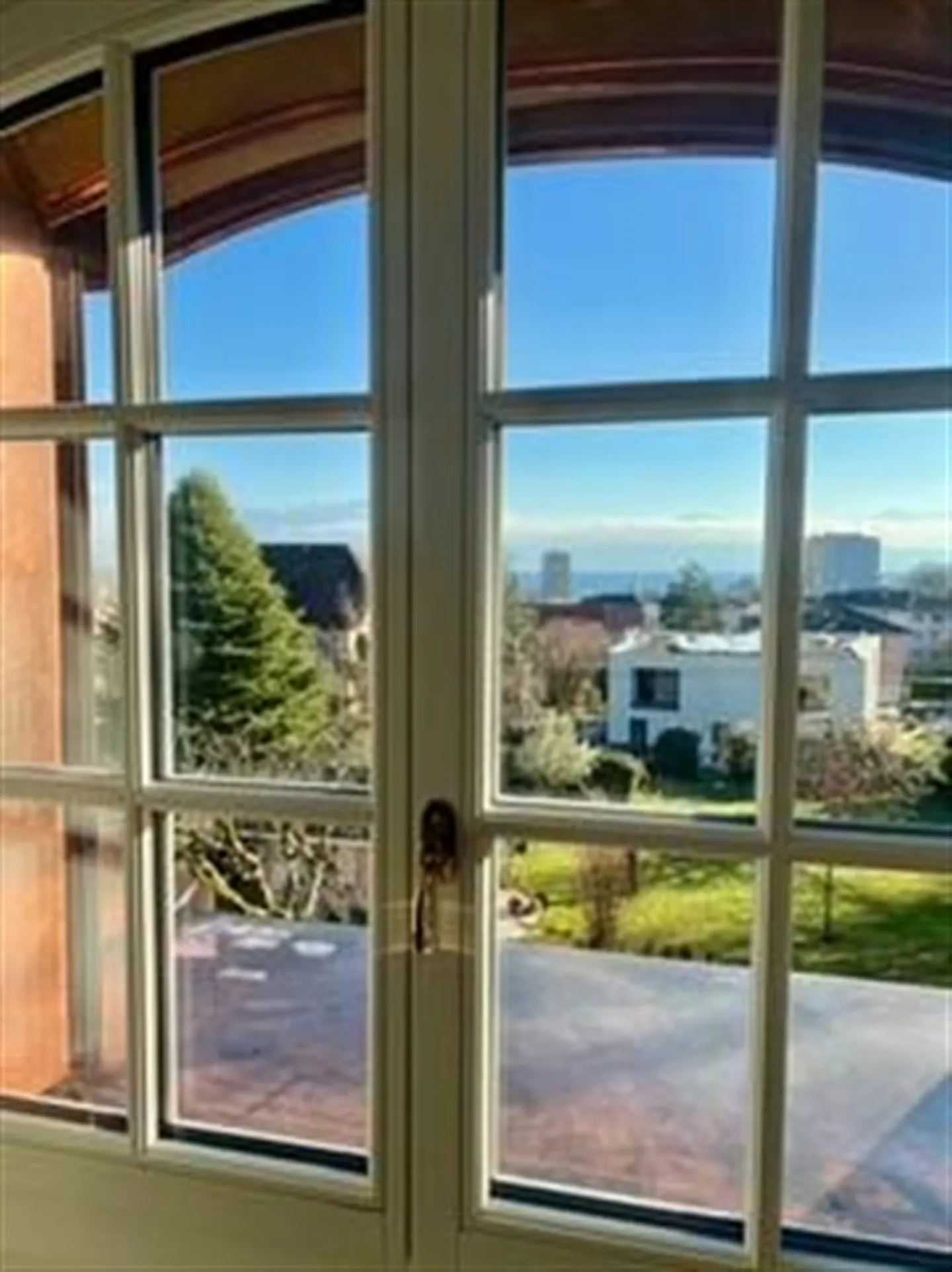 "4.5 Rooms with Garden" - Photo 1 of 8