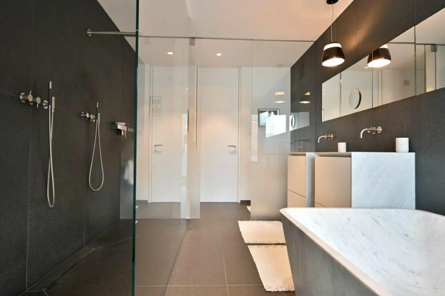 Geräumige und luxuriöse Duplex-Penthouse mit spektakulärem Seeblick - Foto 13 von 15