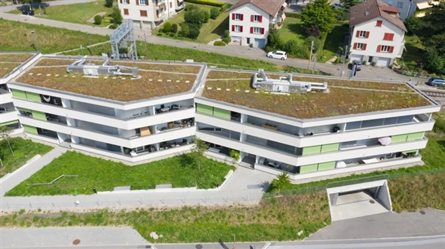 Lockable double garage wanted - Photo 3 of 4