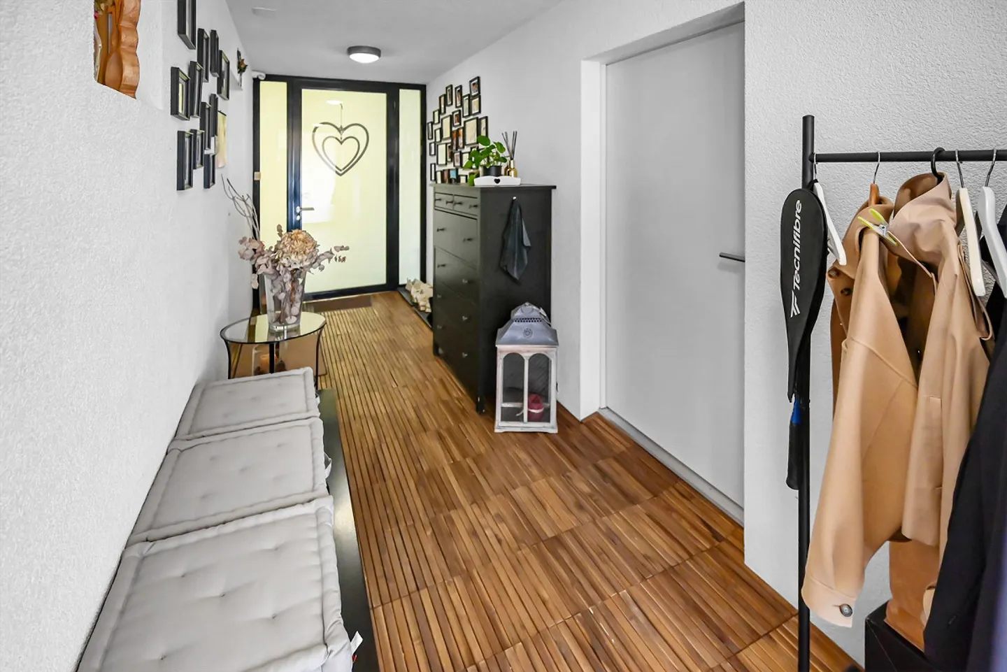 Grosszügiges 6.5-Zimmer-Terrassenhaus mit unverbaubarer Aussicht - Foto 6 von 24