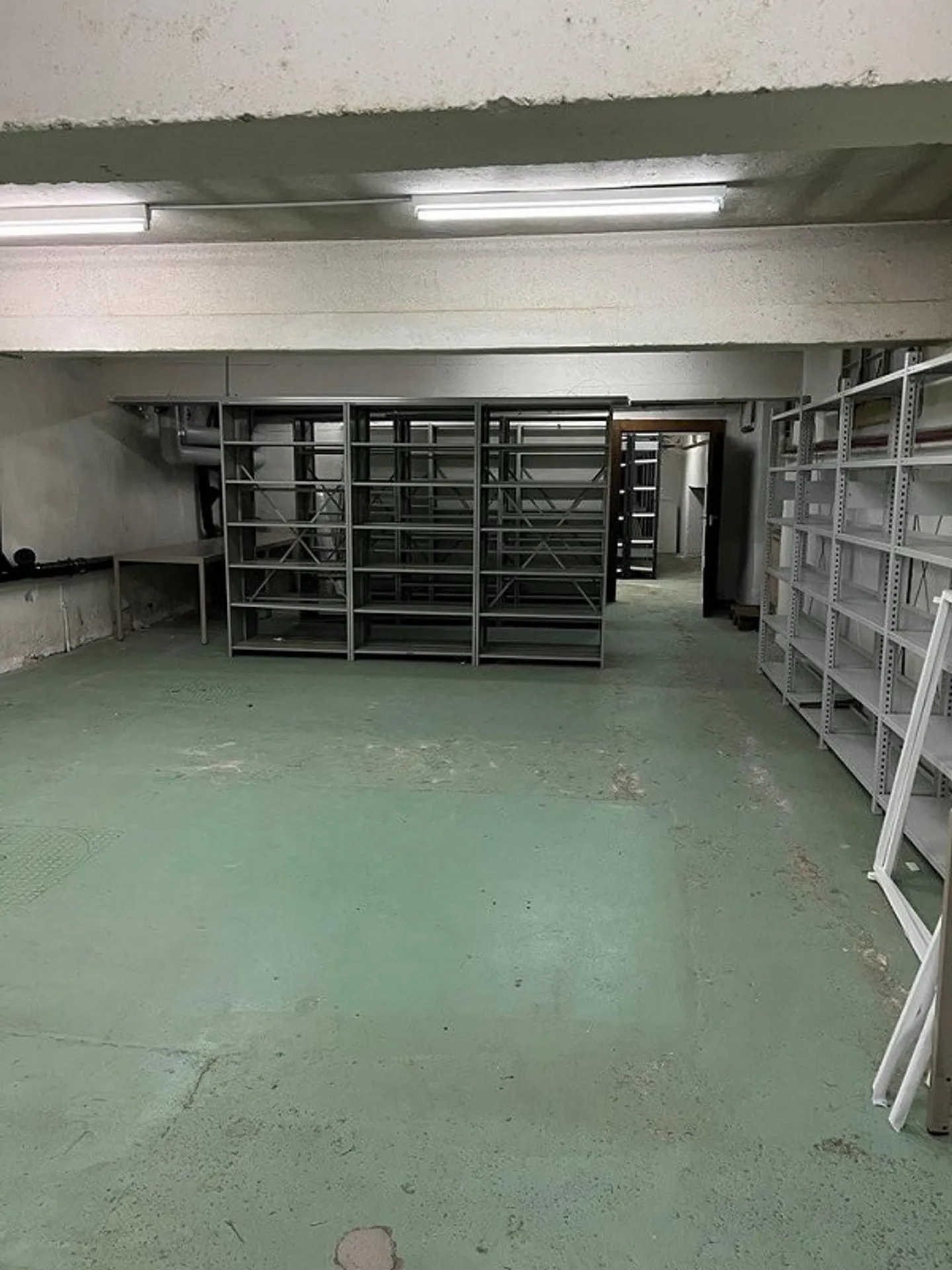 Edificio ad uso misto in affitto - Foto 3 di 4