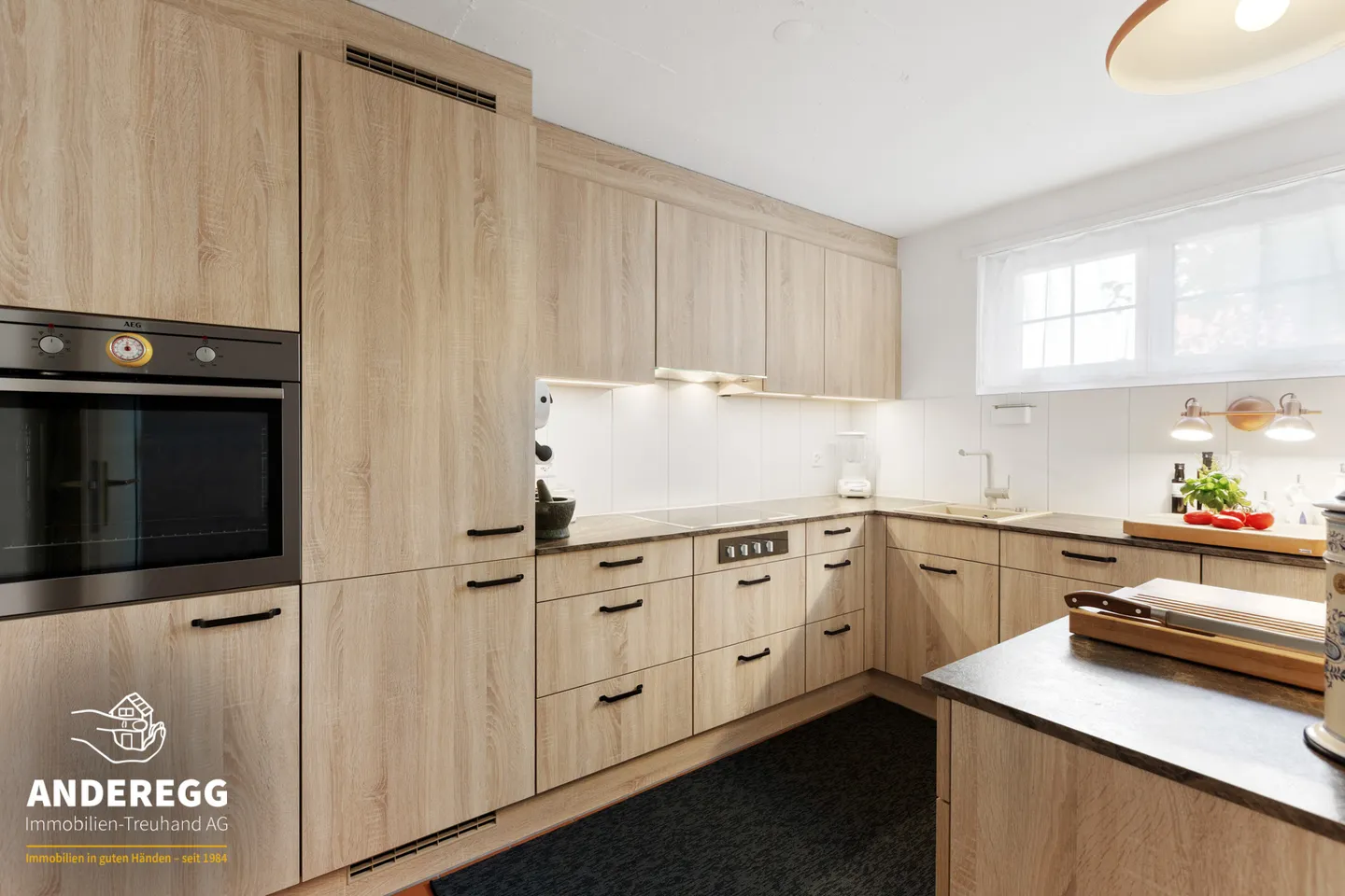 Cozy 4.5 (5.5)-Room Row House in a Quiet Location - Photo 8 of 14