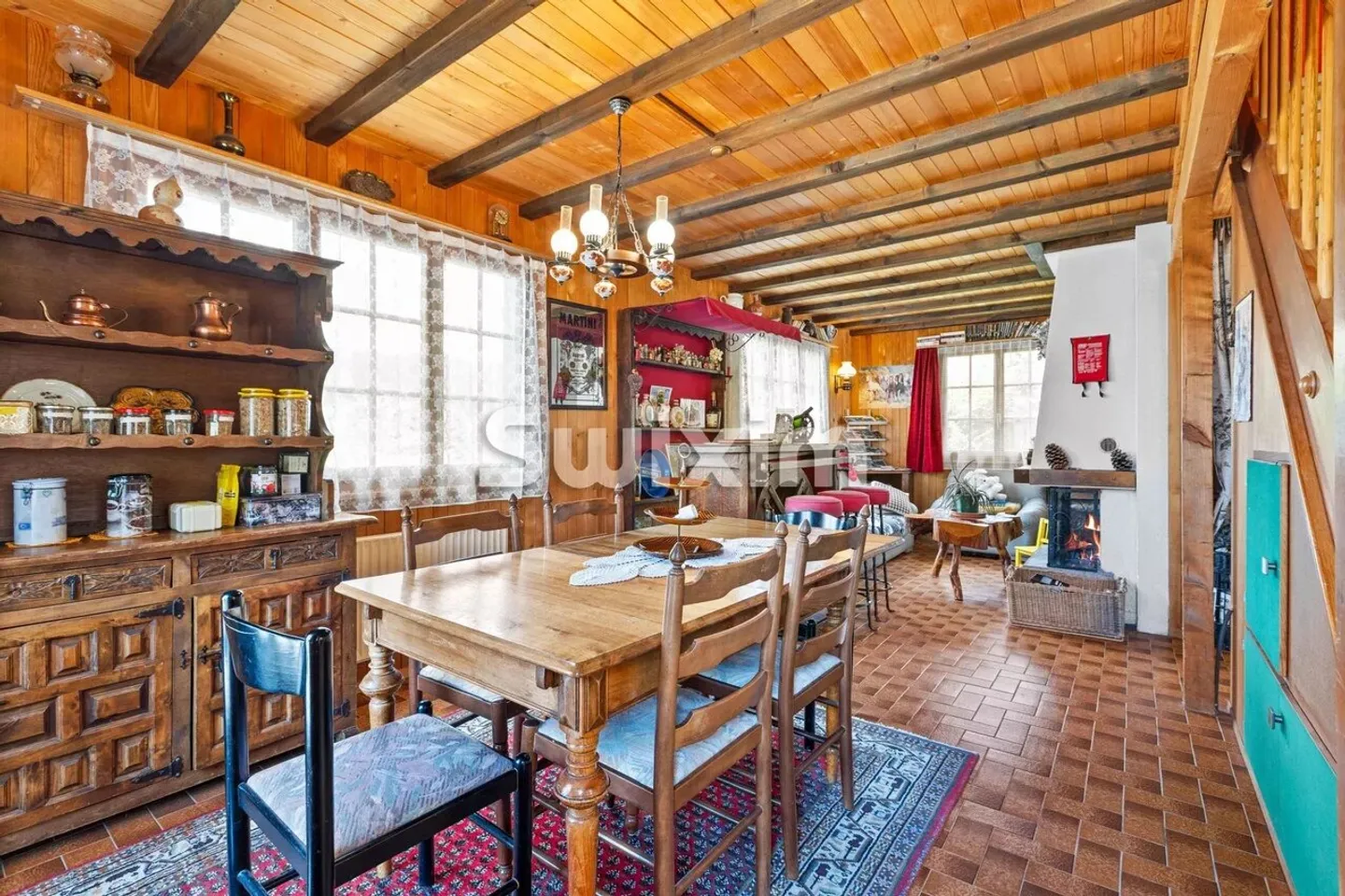 Exklusiv! Wunderschönes Chalet mit zwei Wohnungen am Fuße der Pisten - Foto 3 von 8