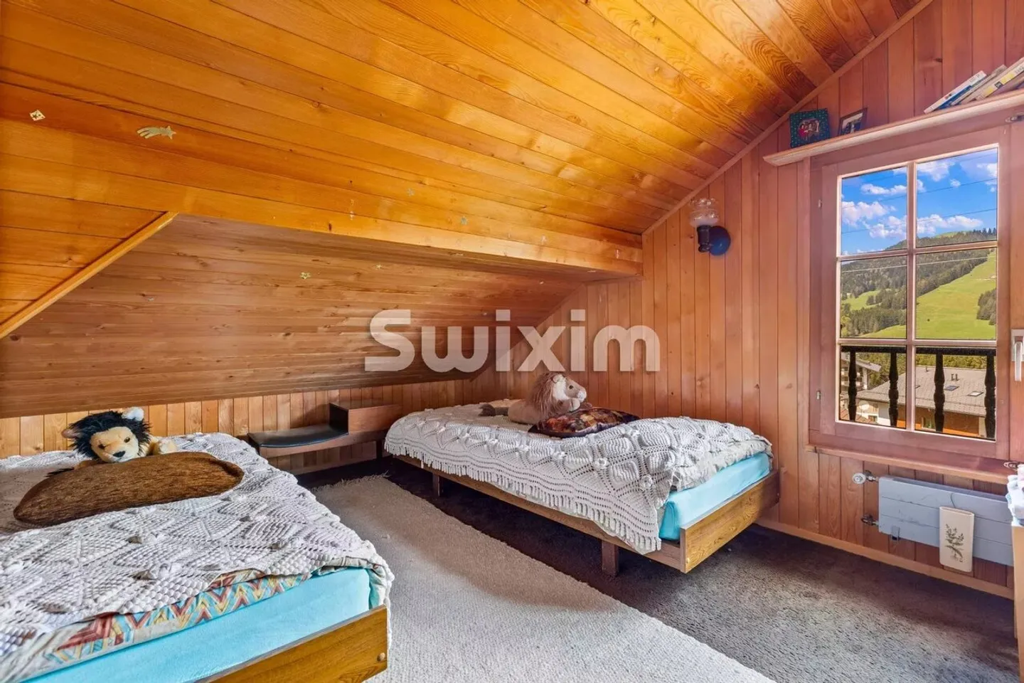 Exklusiv! Wunderschönes Chalet mit zwei Wohnungen am Fuße der Pisten - Foto 6 von 8