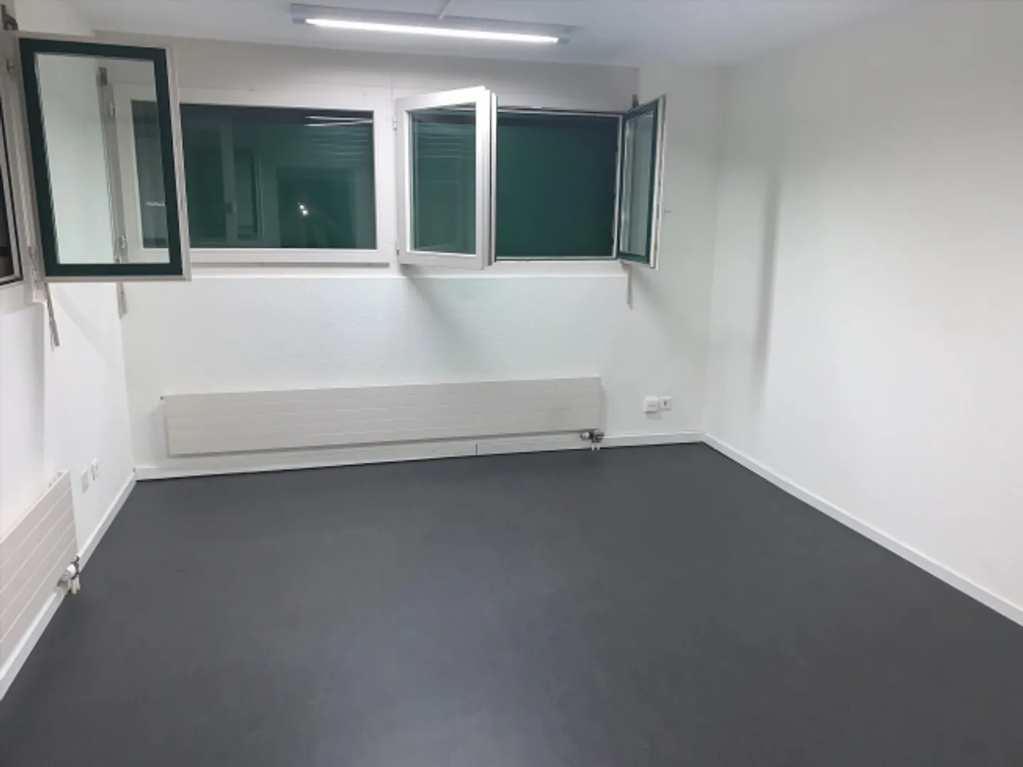 Spazio ufficio in affitto - Foto 6 di 8