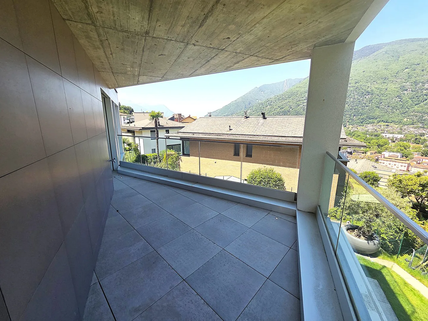 Bright 4-room apartment with panoramic views in Bellinzona - Photo 5 of 20