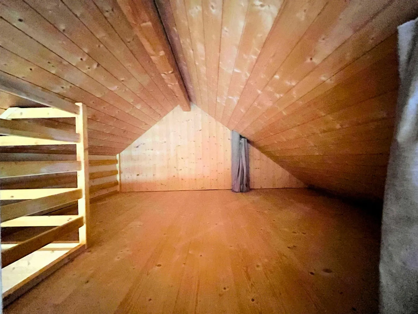 Charming 2.5-room attic apartment in the countryside with Alpine views - Photo 3 of 13