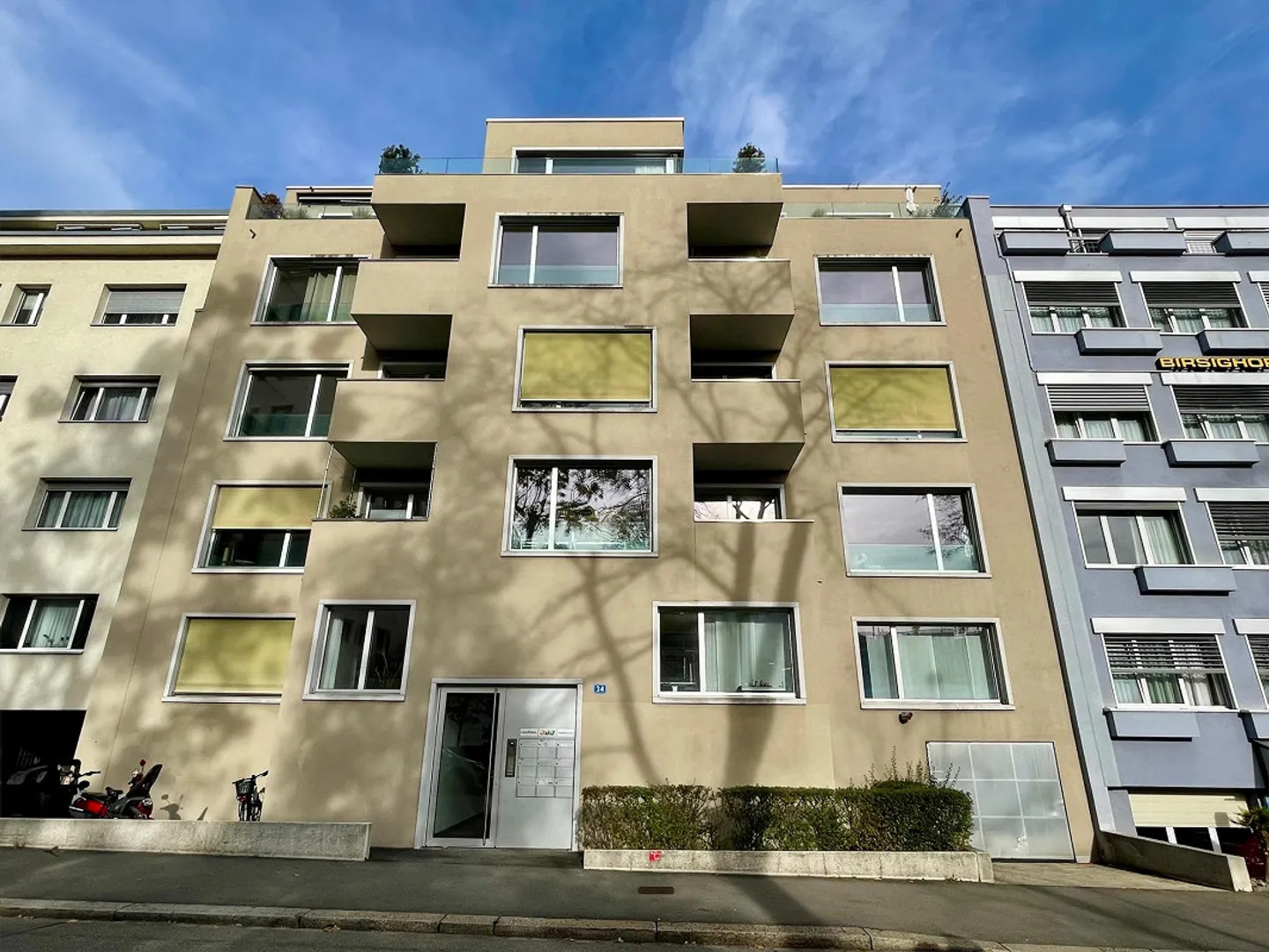 Sous-locataire - Bureaux modernes et lumineux dans un emplacement central à Bâle - Photo 1 sur 9