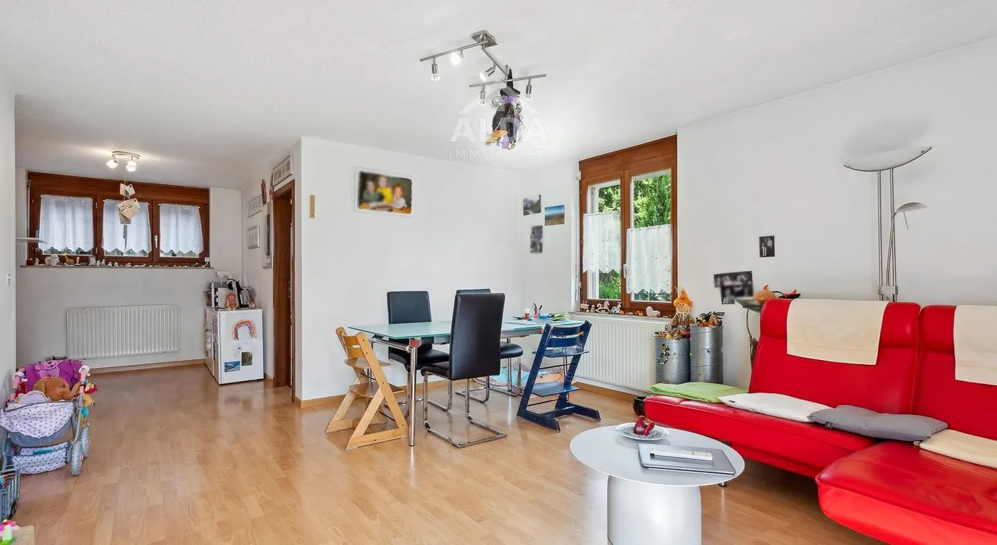 3.5-room apartment with south balcony and view, Plasselb - Photo 3 of 12