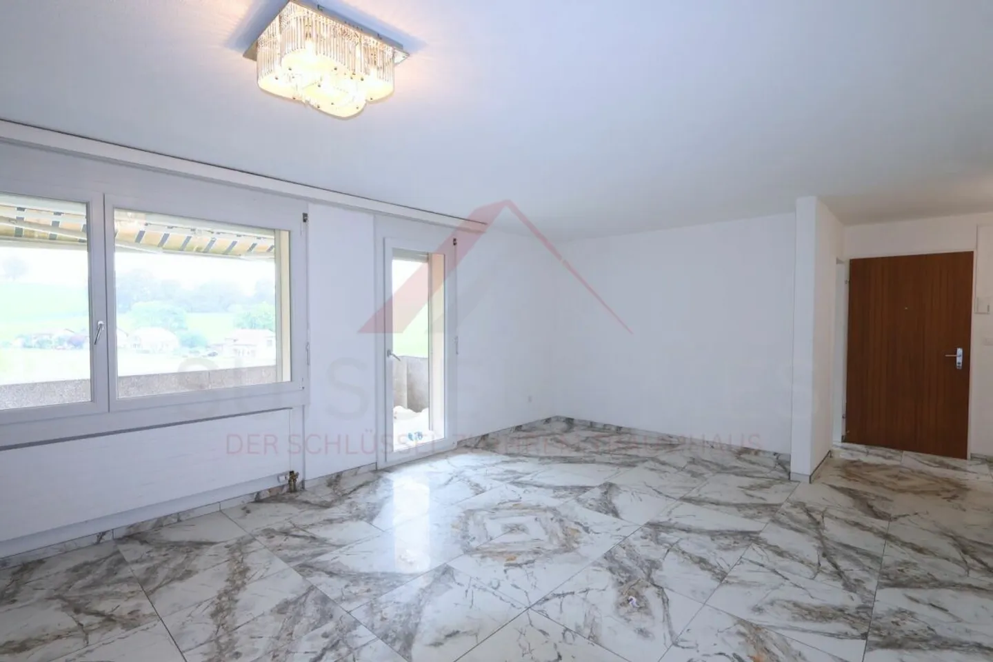 «Modernes Wohngefühl in Schmitten - Helle, offen gestaltete 4.5-Zimmer-Wohnung im 2. Obergeschoss» - Foto 3 von 19