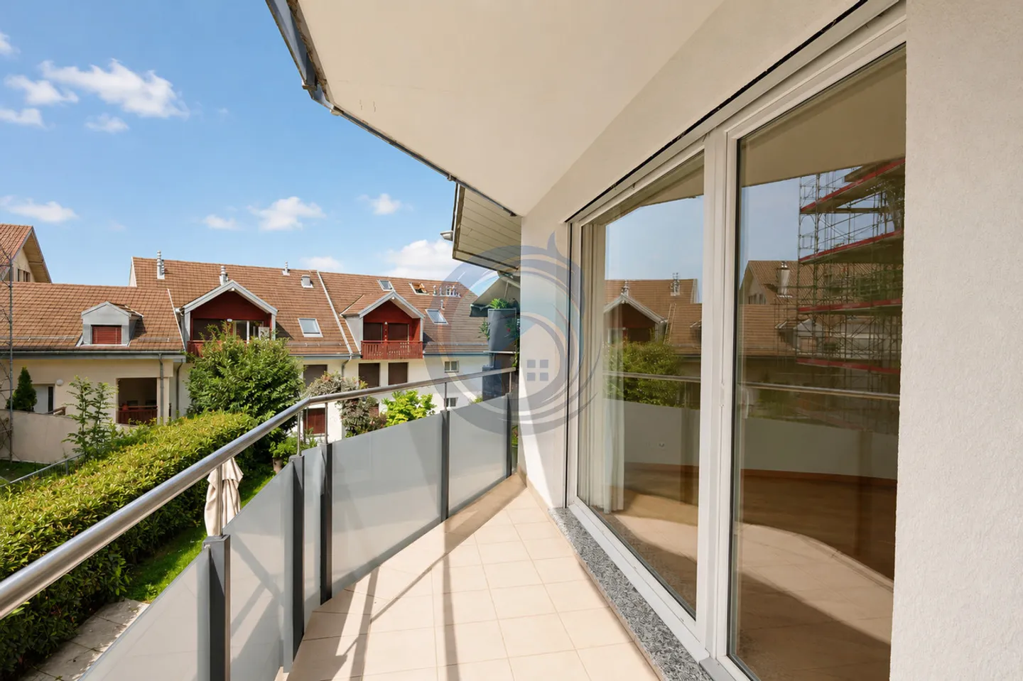 MAGNIFICO APPARTAMENTO DI 3,5 LOCALI NEL CUORE DI BLONAY - Foto 13 di 15