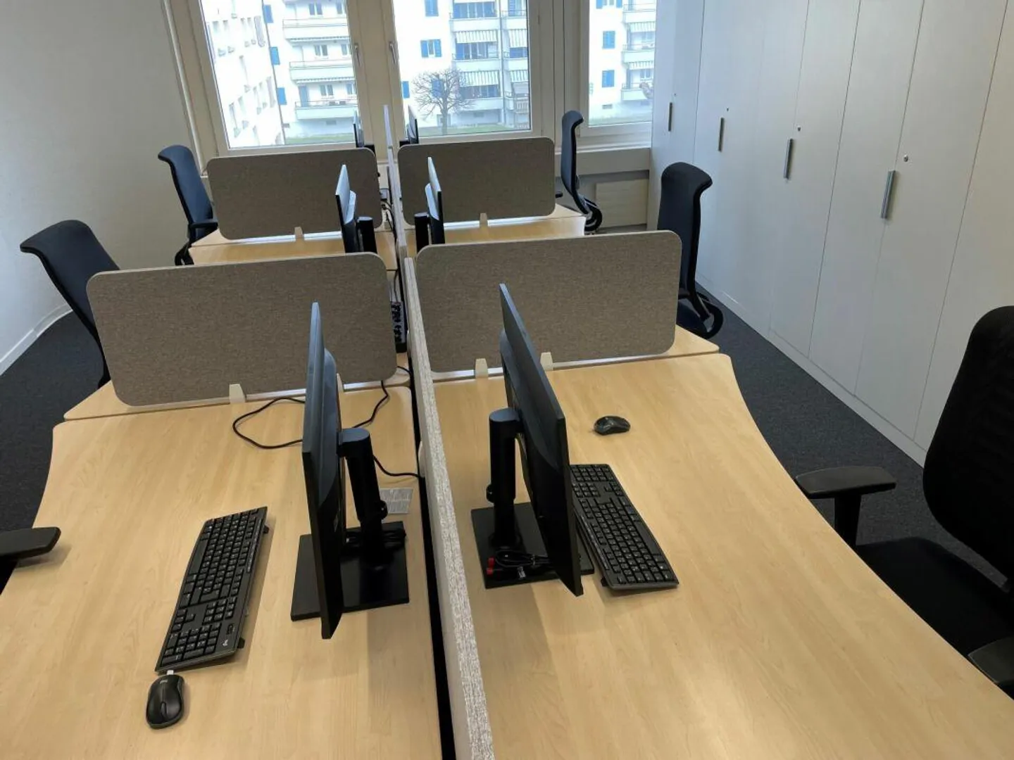 UFFICIO LUMINOSO IN POSIZIONE IDEALE I AREA DI CO-WORKING - Foto 3 di 5