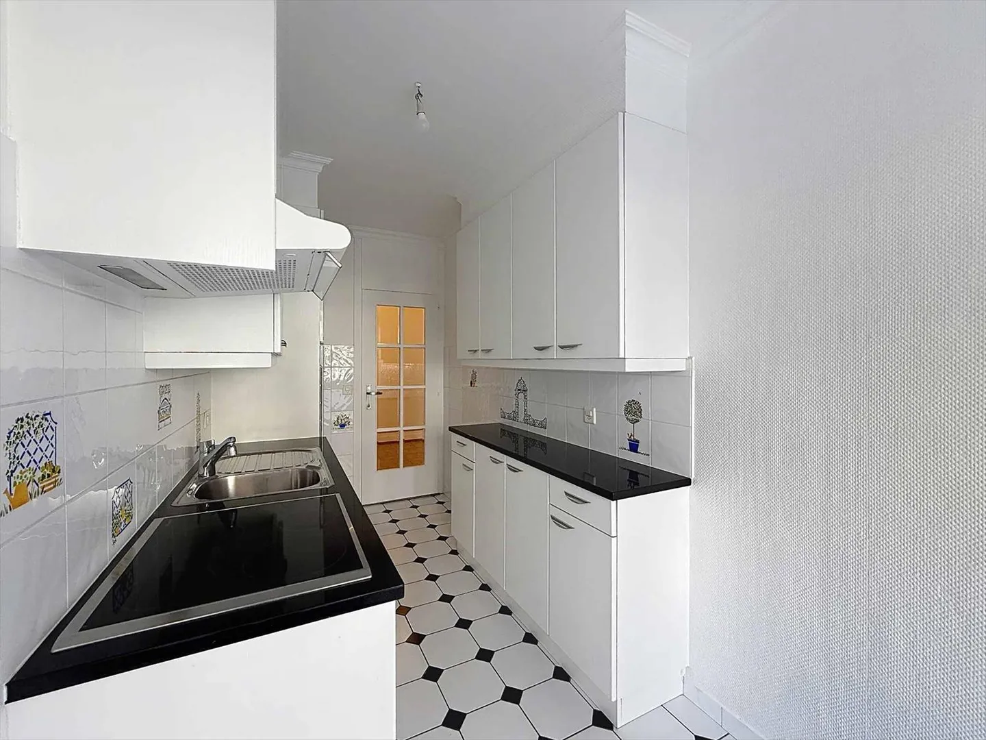 Bel appartement rénové au calme, proche du Parc Bertrand - Photo 2 sur 9